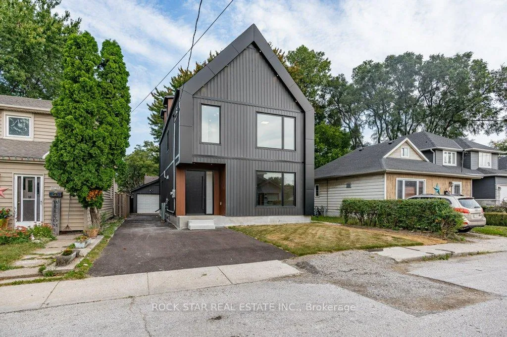 Photo 1 of 21 Clare Avenue, Hamilton, Hamilton Beach — HOMEH