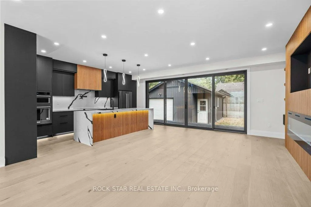 Photo 5 of 21 Clare Avenue, Hamilton, Hamilton Beach — HOMEH