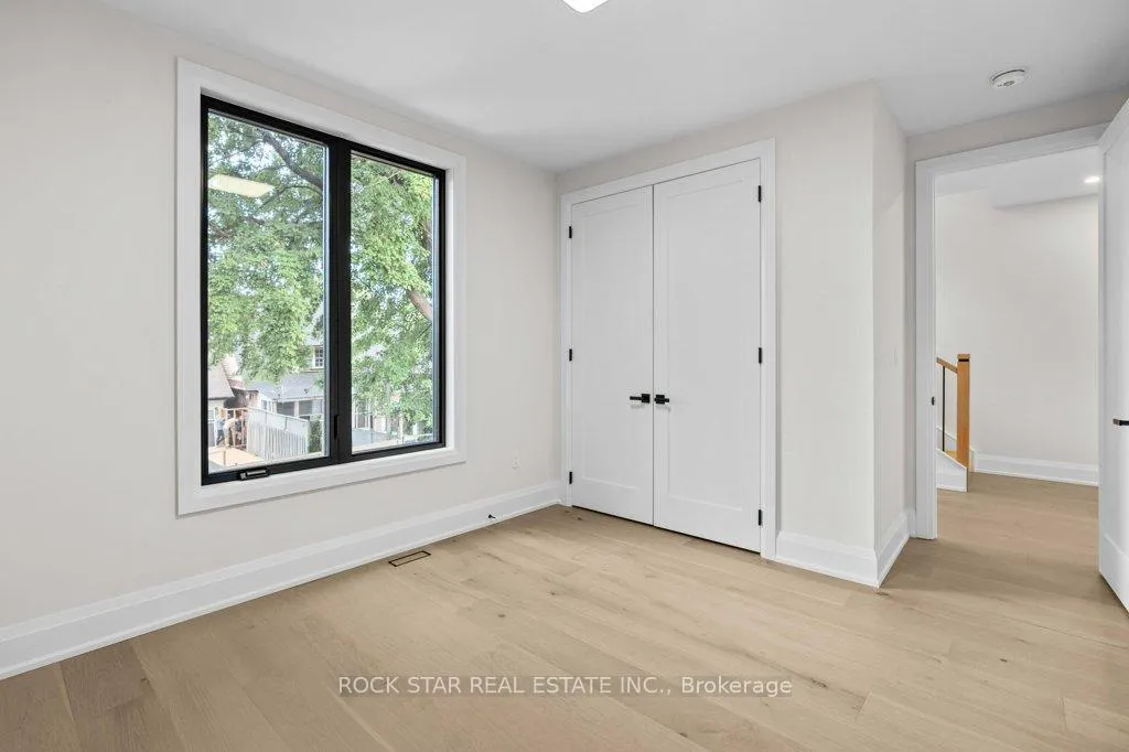 Photo 18 of 21 Clare Avenue, Hamilton, Hamilton Beach — HOMEH