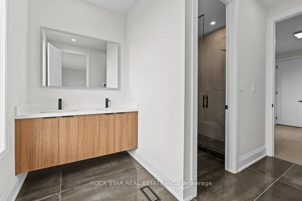 Photo 22 of 21 Clare Avenue, Hamilton, Hamilton Beach — HOMEH
