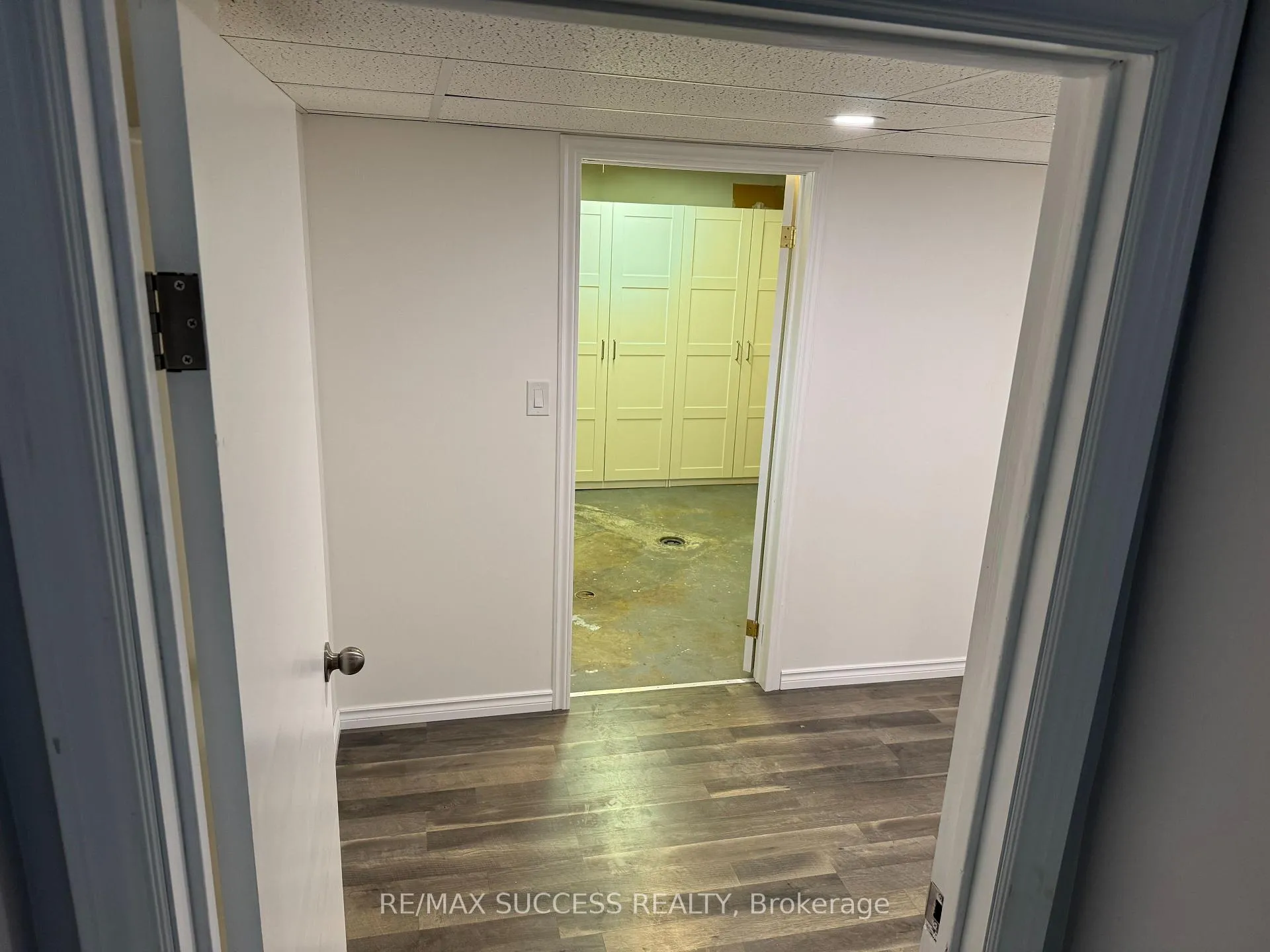 Photo 26 of 733 Hillview Crescent, Pickering, West Shore — HOMEH