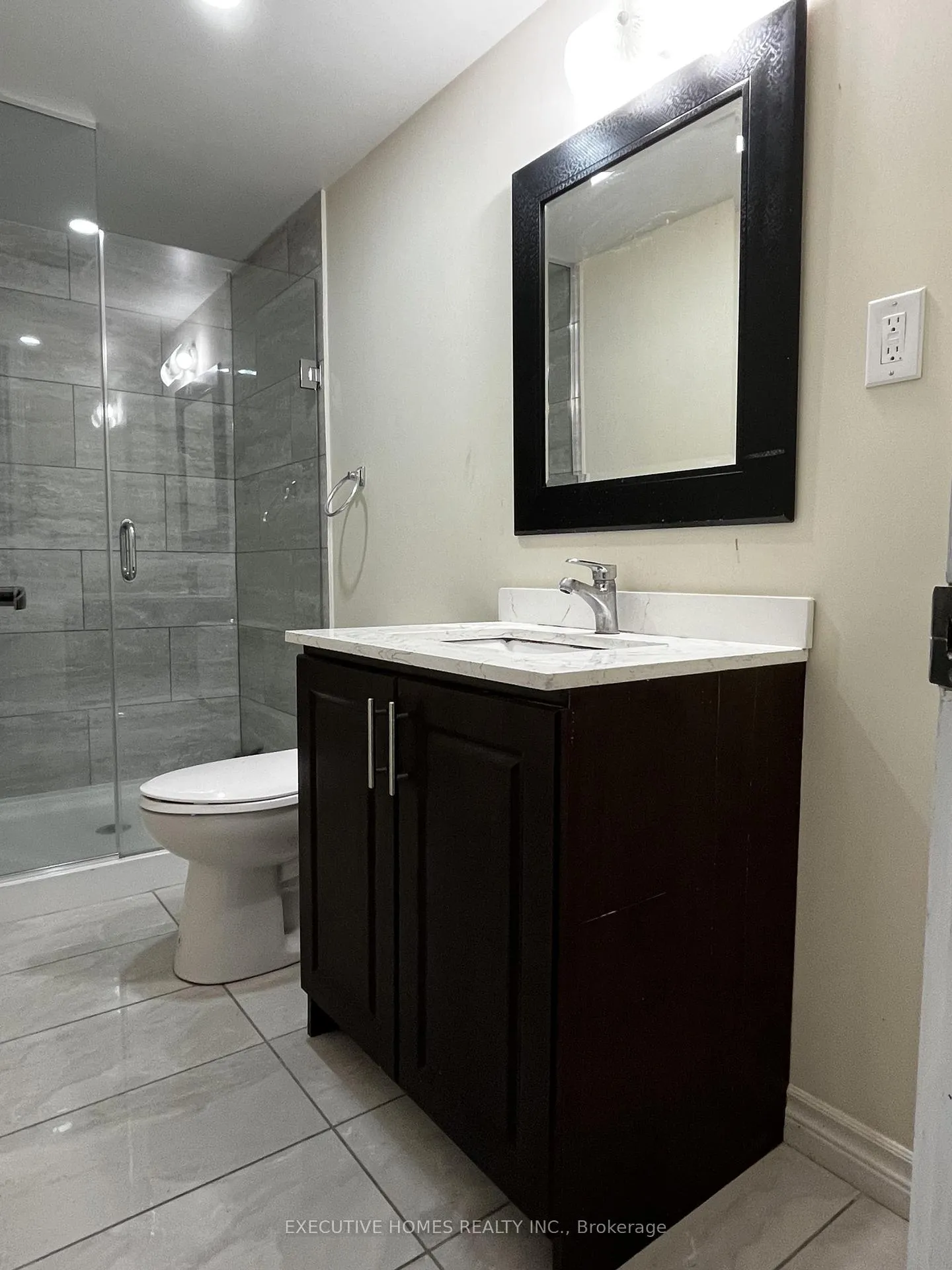 Photo 14 of 36 Edsel Road, Brampton, Northwest Brampton — HOMEH