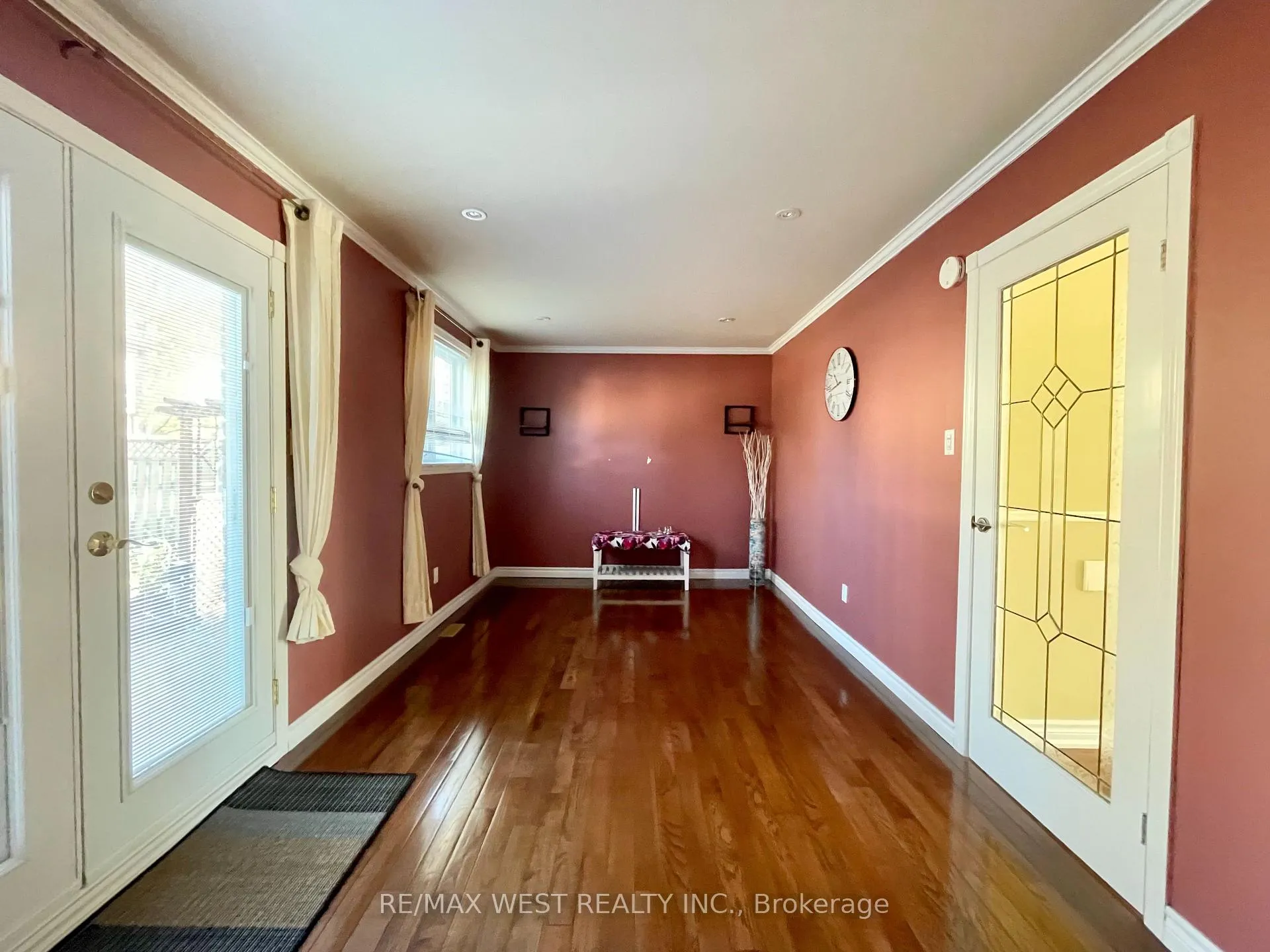 Photo 6 of 4 Geneva Crescent, Brampton, Northgate — HOMEH
