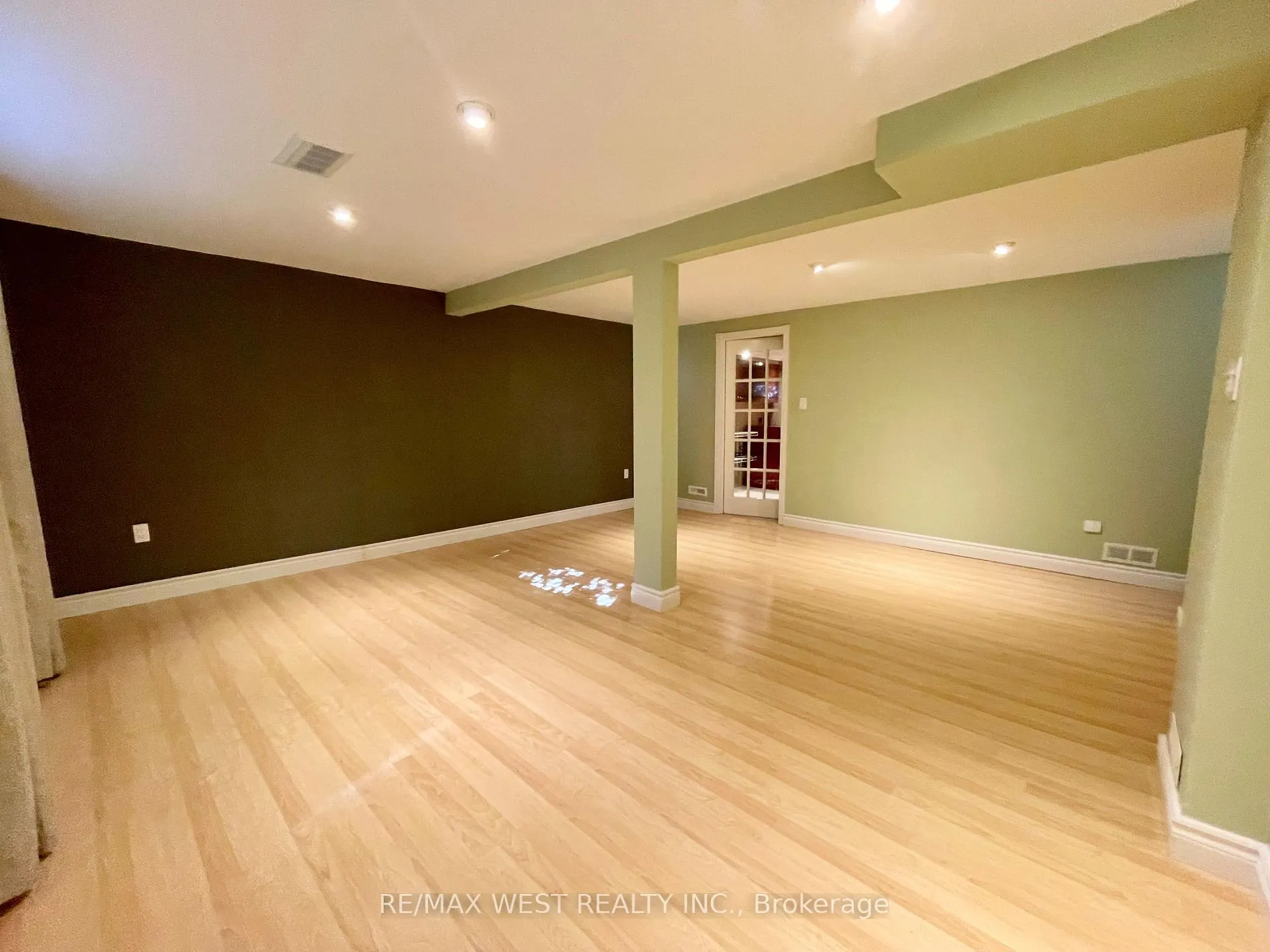 Photo 33 of 4 Geneva Crescent, Brampton, Northgate — HOMEH