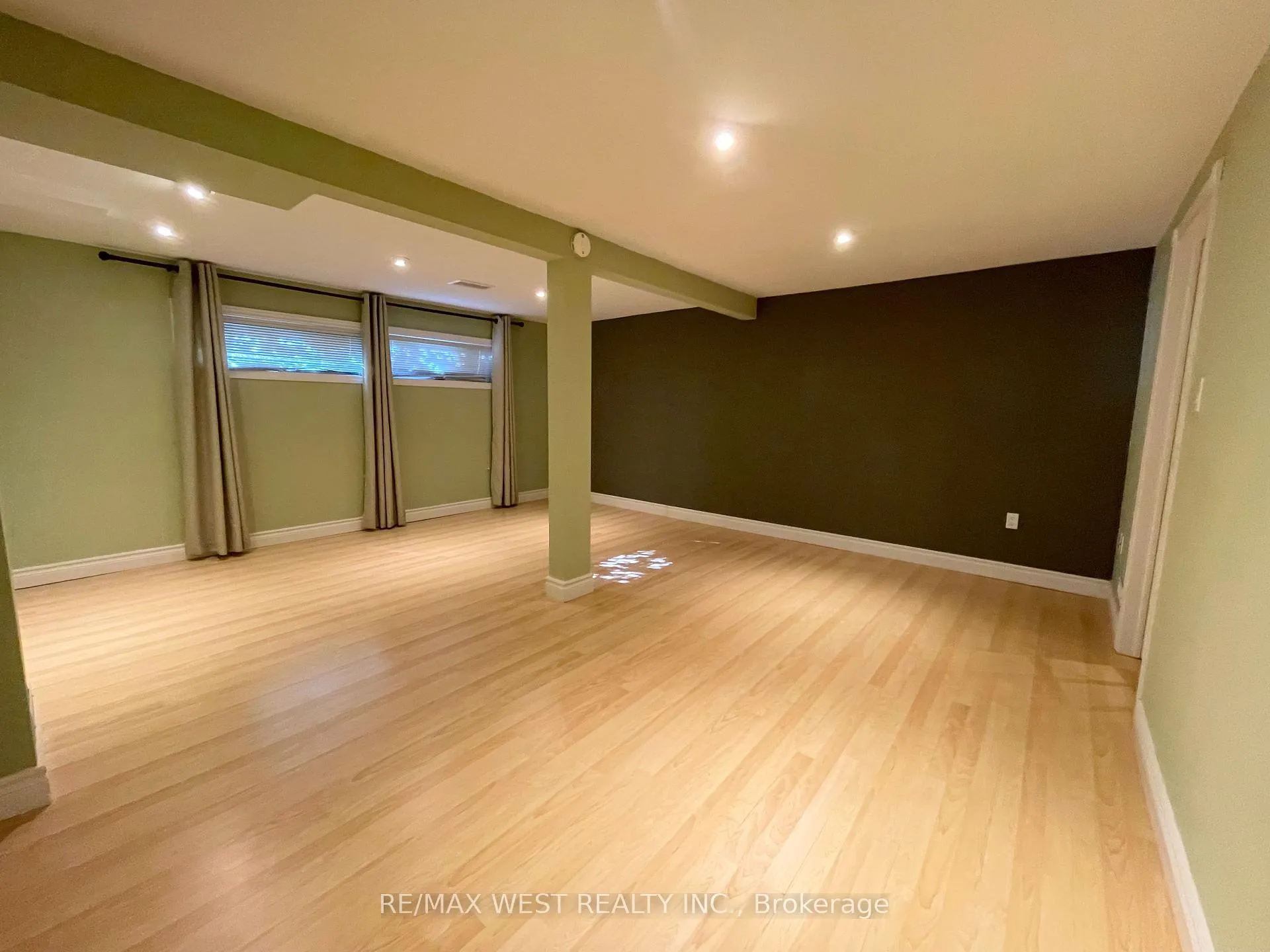 Photo 34 of 4 Geneva Crescent, Brampton, Northgate — HOMEH