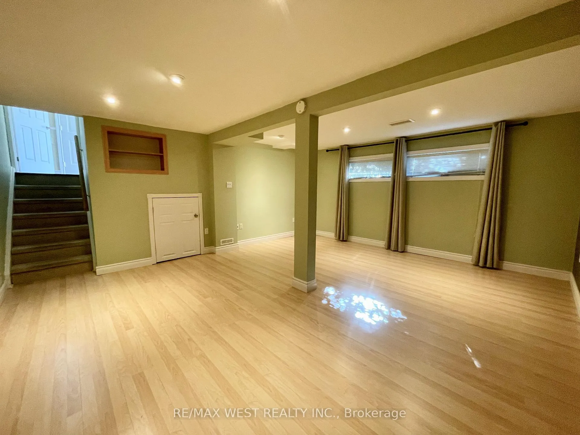 Photo 35 of 4 Geneva Crescent, Brampton, Northgate — HOMEH