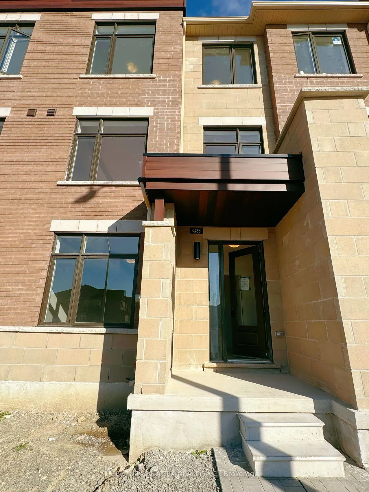 Photo 1 of 96 Robert Eaton Avenue, Markham, Middlefield — HOMEH