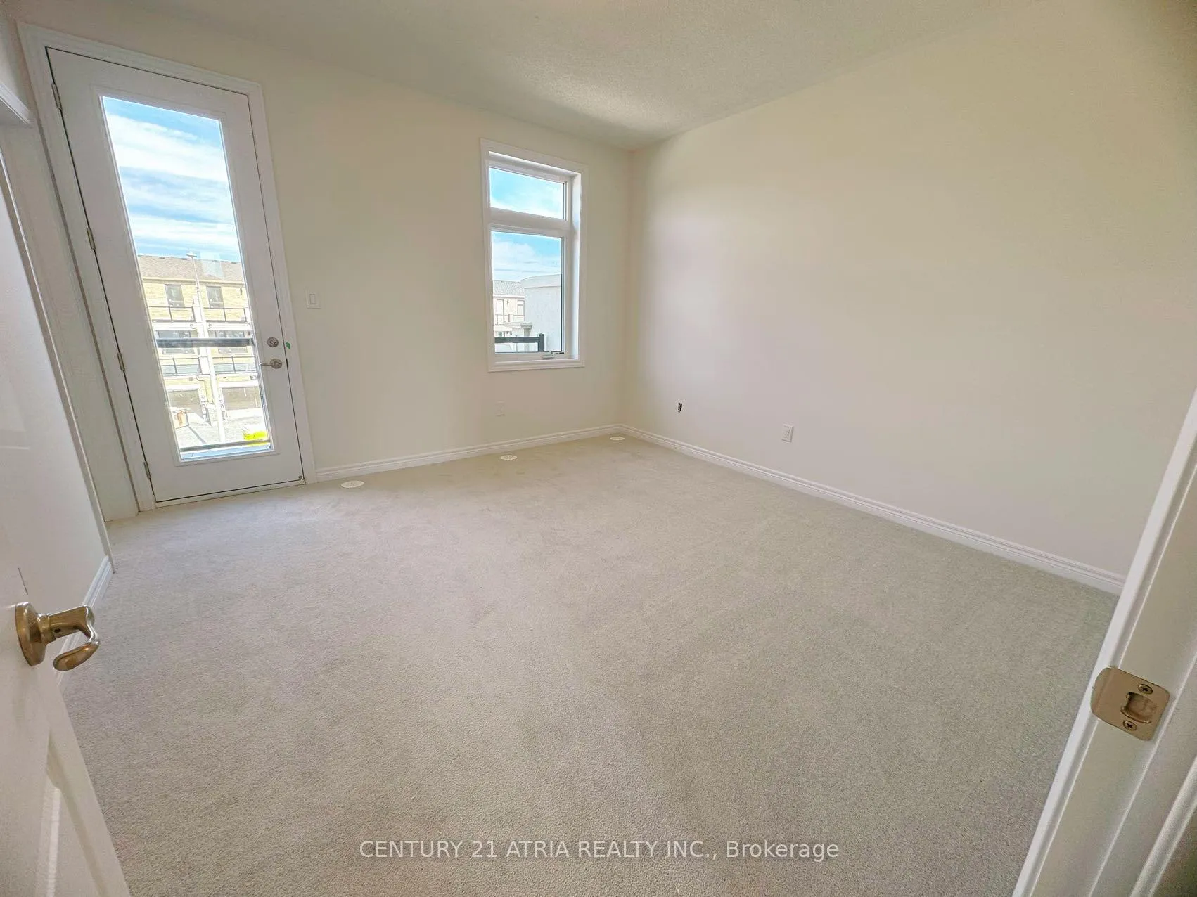 Photo 13 of 96 Robert Eaton Avenue, Markham, Middlefield — HOMEH
