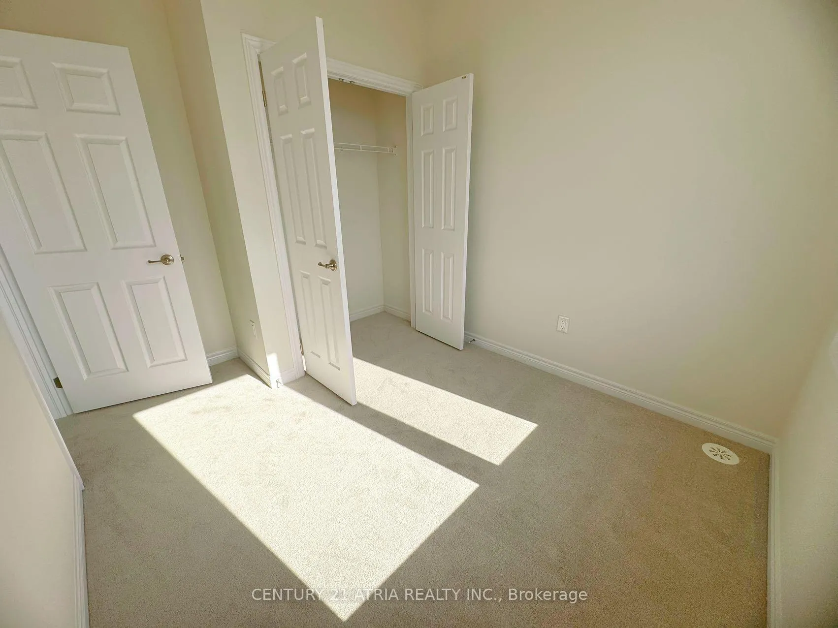 Photo 17 of 96 Robert Eaton Avenue, Markham, Middlefield — HOMEH
