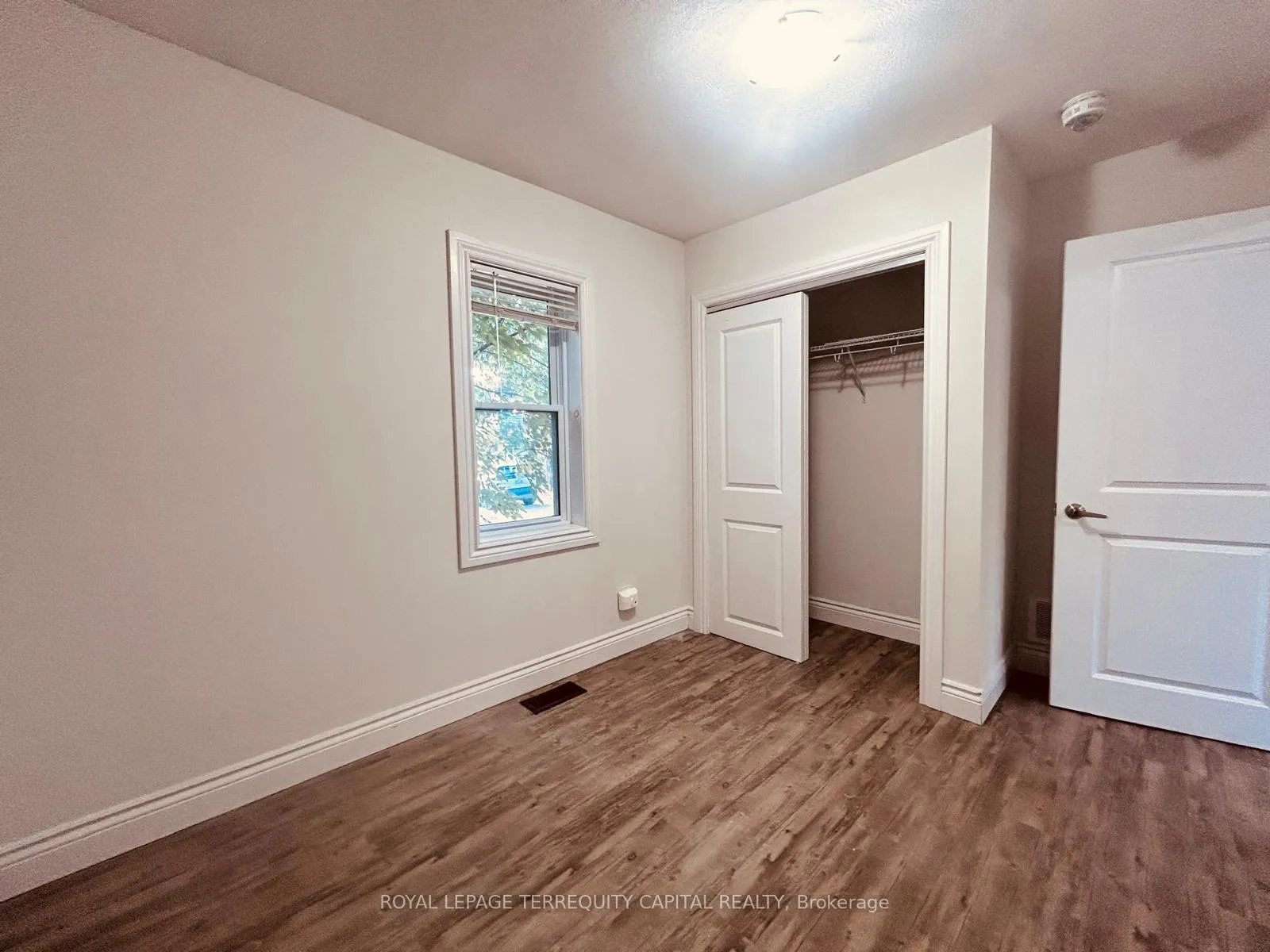 Photo 3 of Unit Upper, 190 Innisfil Street, Barrie, Lakeshore — HOMEH