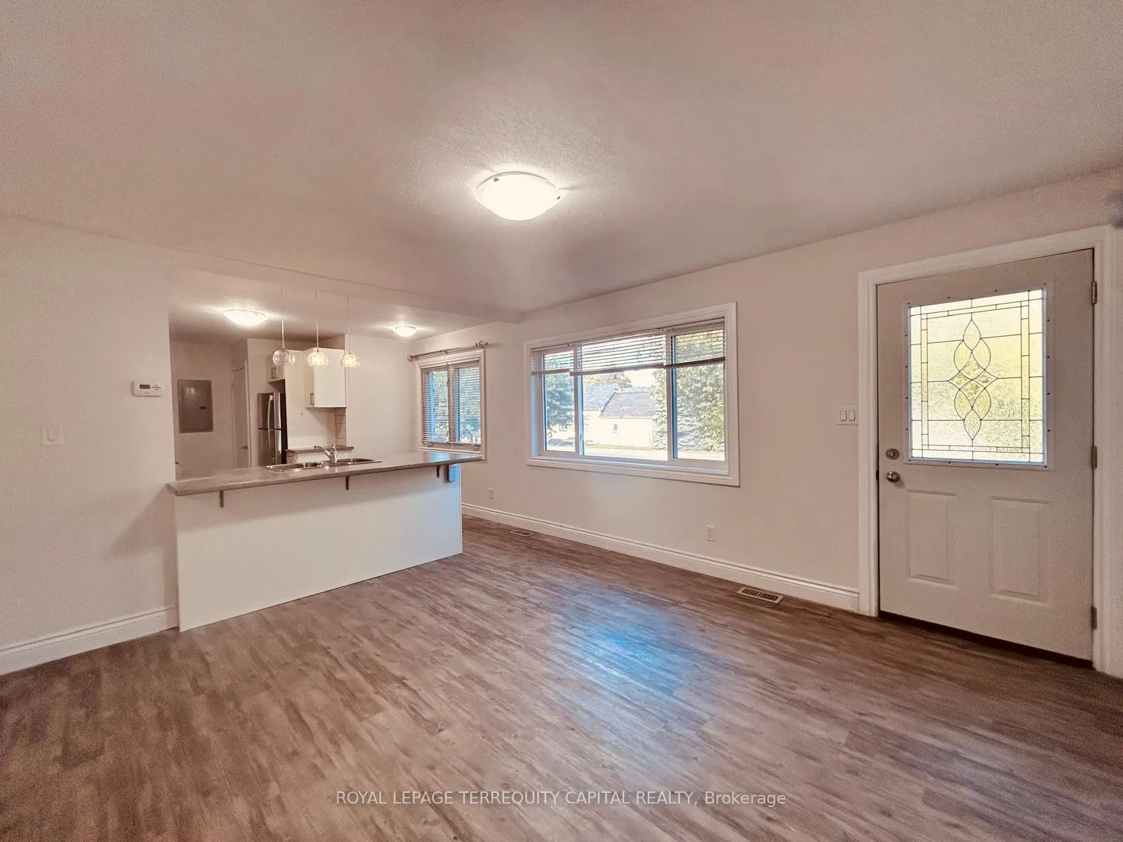 Photo 12 of Unit Upper, 190 Innisfil Street, Barrie, Lakeshore — HOMEH