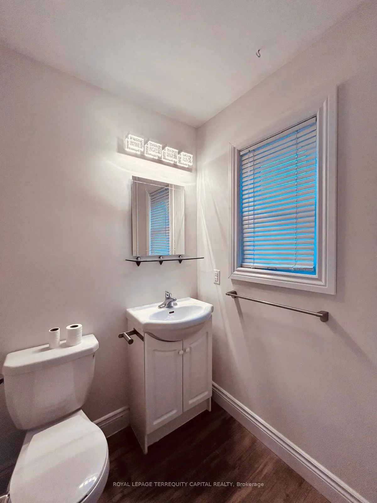 Photo 15 of Unit Upper, 190 Innisfil Street, Barrie, Lakeshore — HOMEH