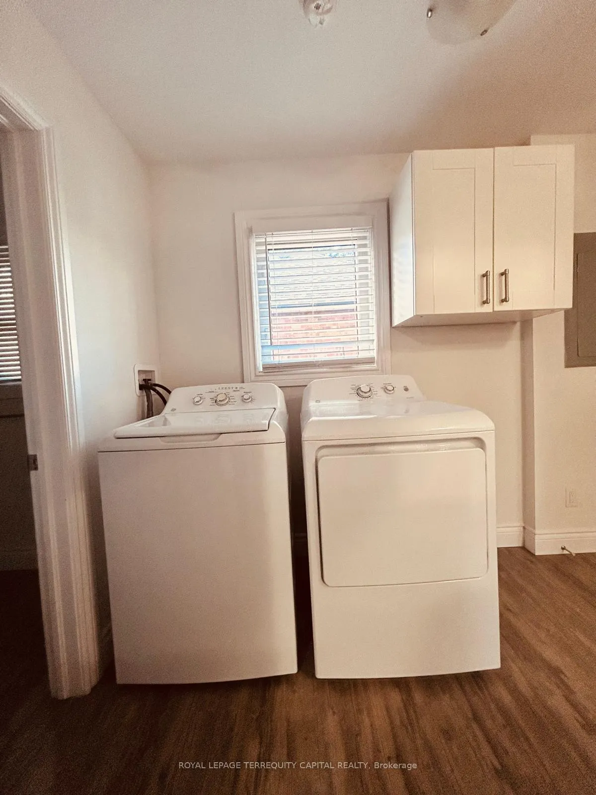 Photo 16 of Unit Upper, 190 Innisfil Street, Barrie, Lakeshore — HOMEH