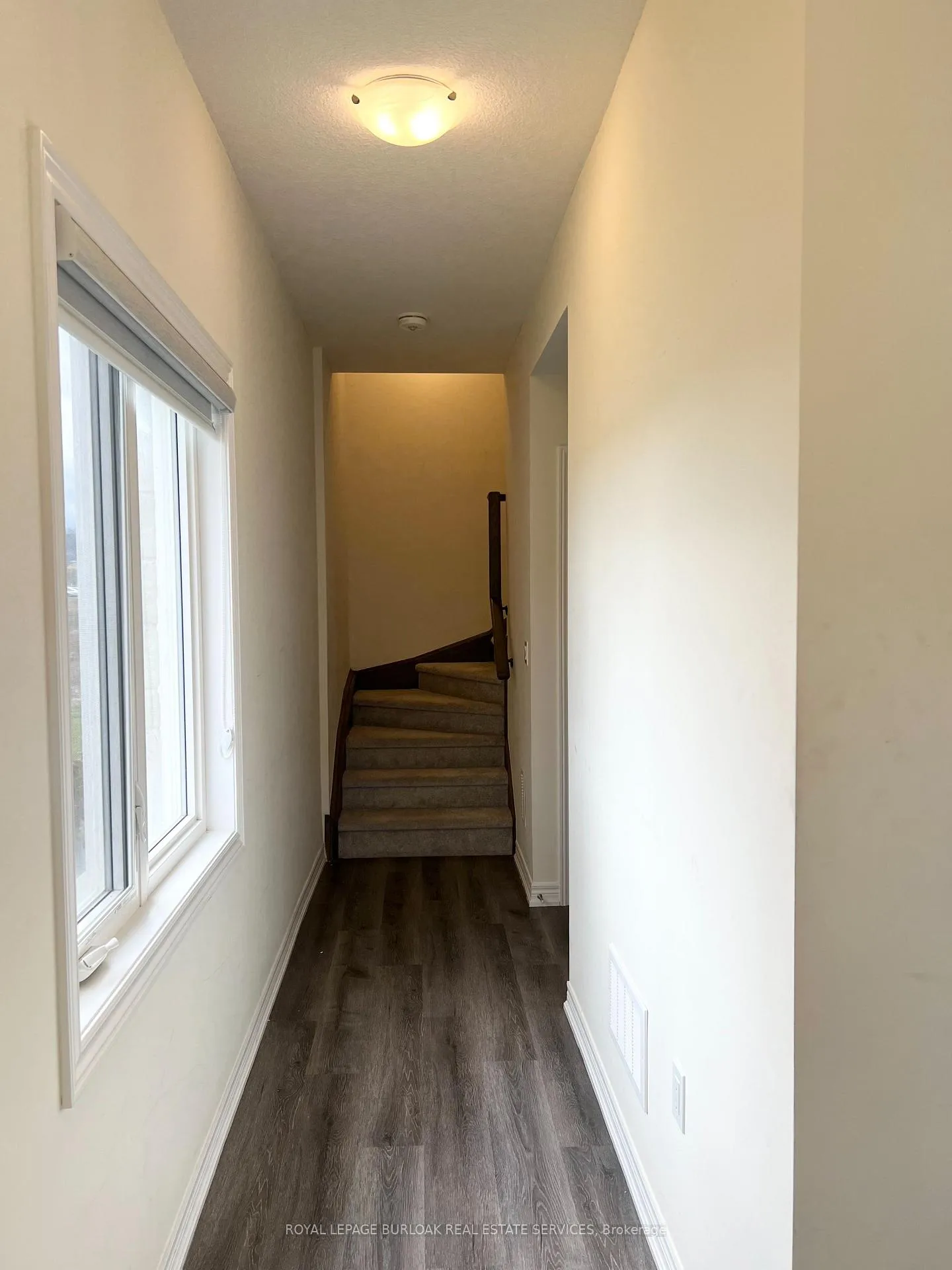 Photo 2 of 160 Sonoma Lane, Hamilton, Winona — HOMEH