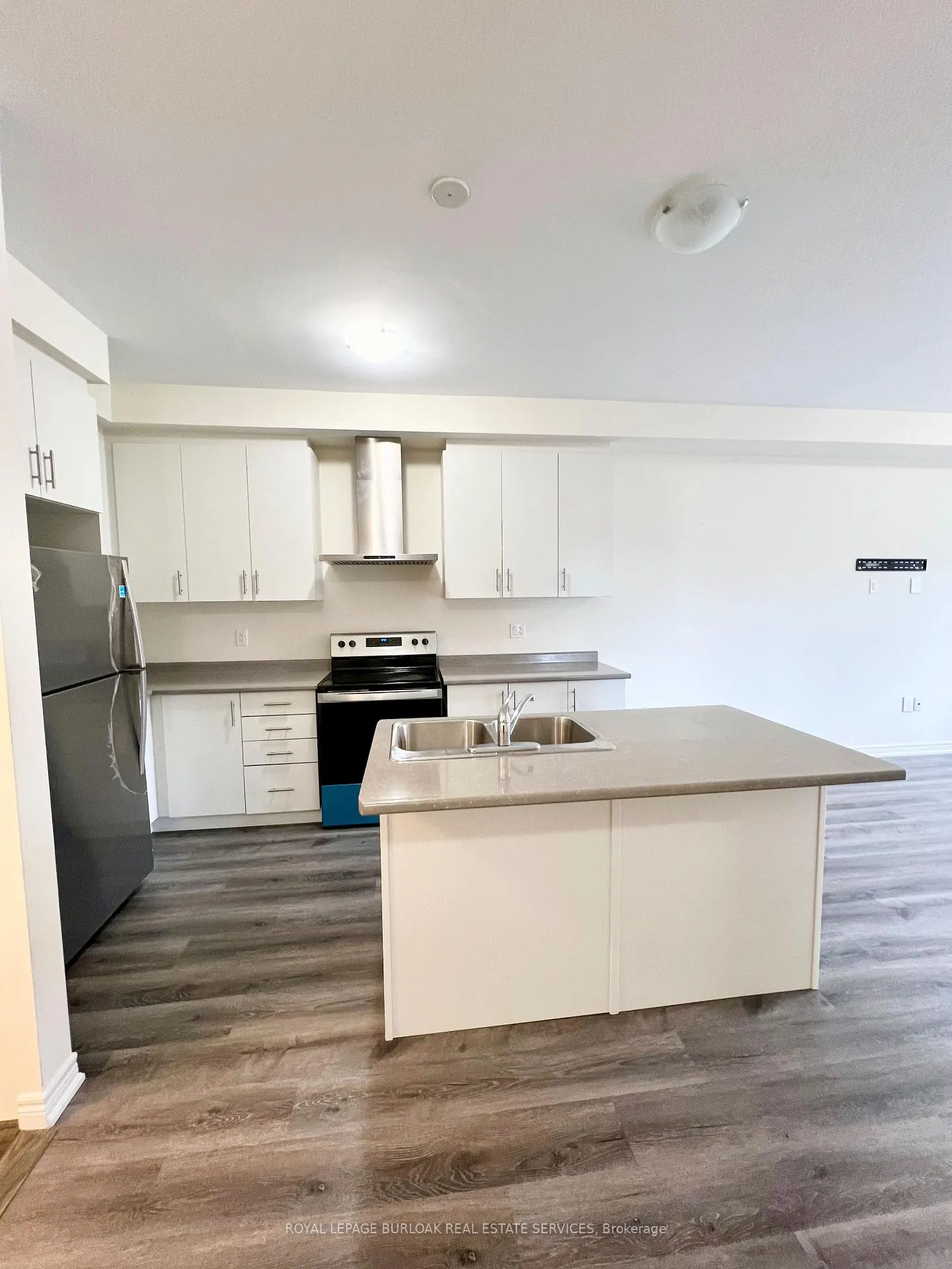 Photo 7 of 160 Sonoma Lane, Hamilton, Winona — HOMEH