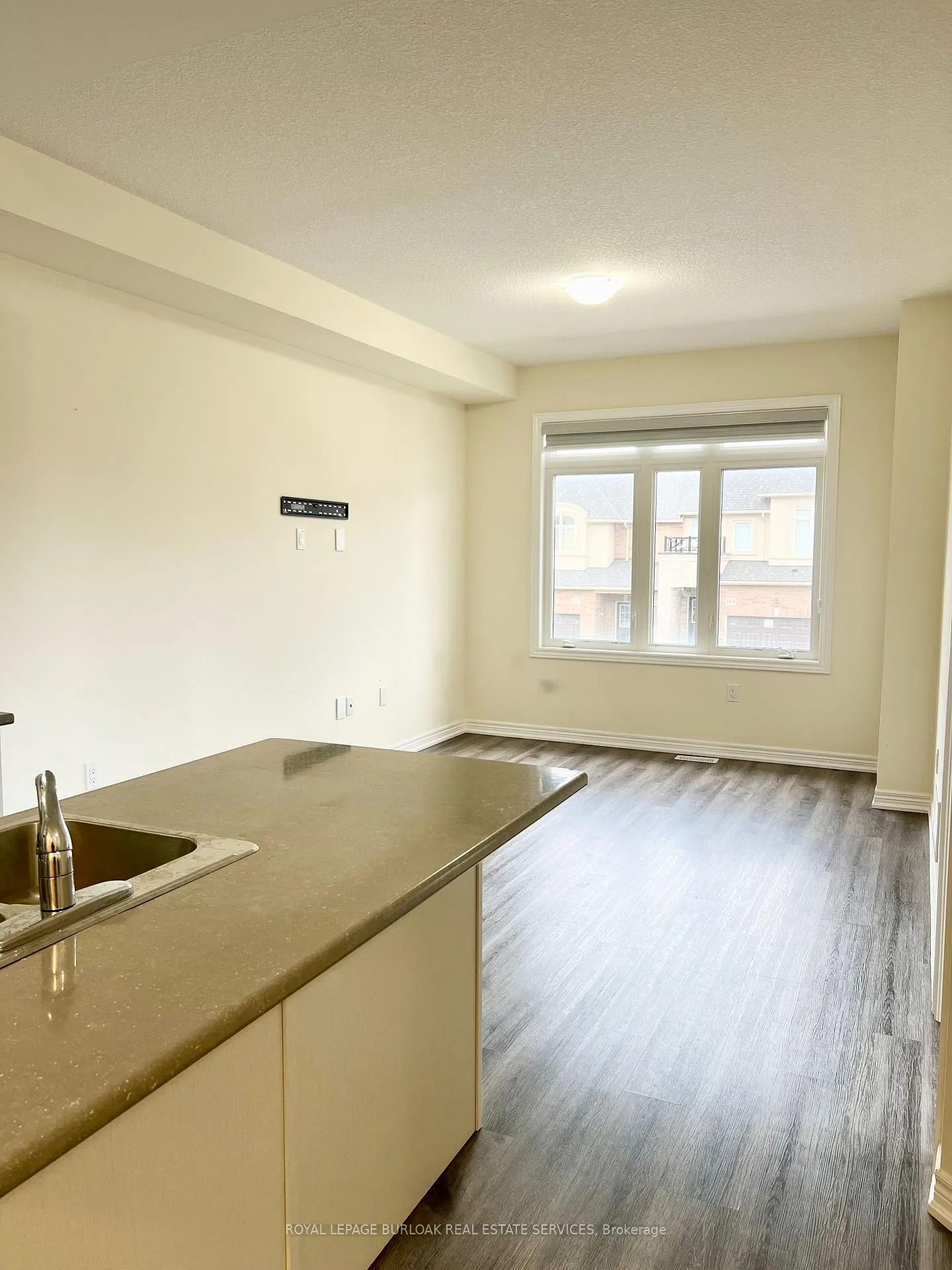 Photo 8 of 160 Sonoma Lane, Hamilton, Winona — HOMEH