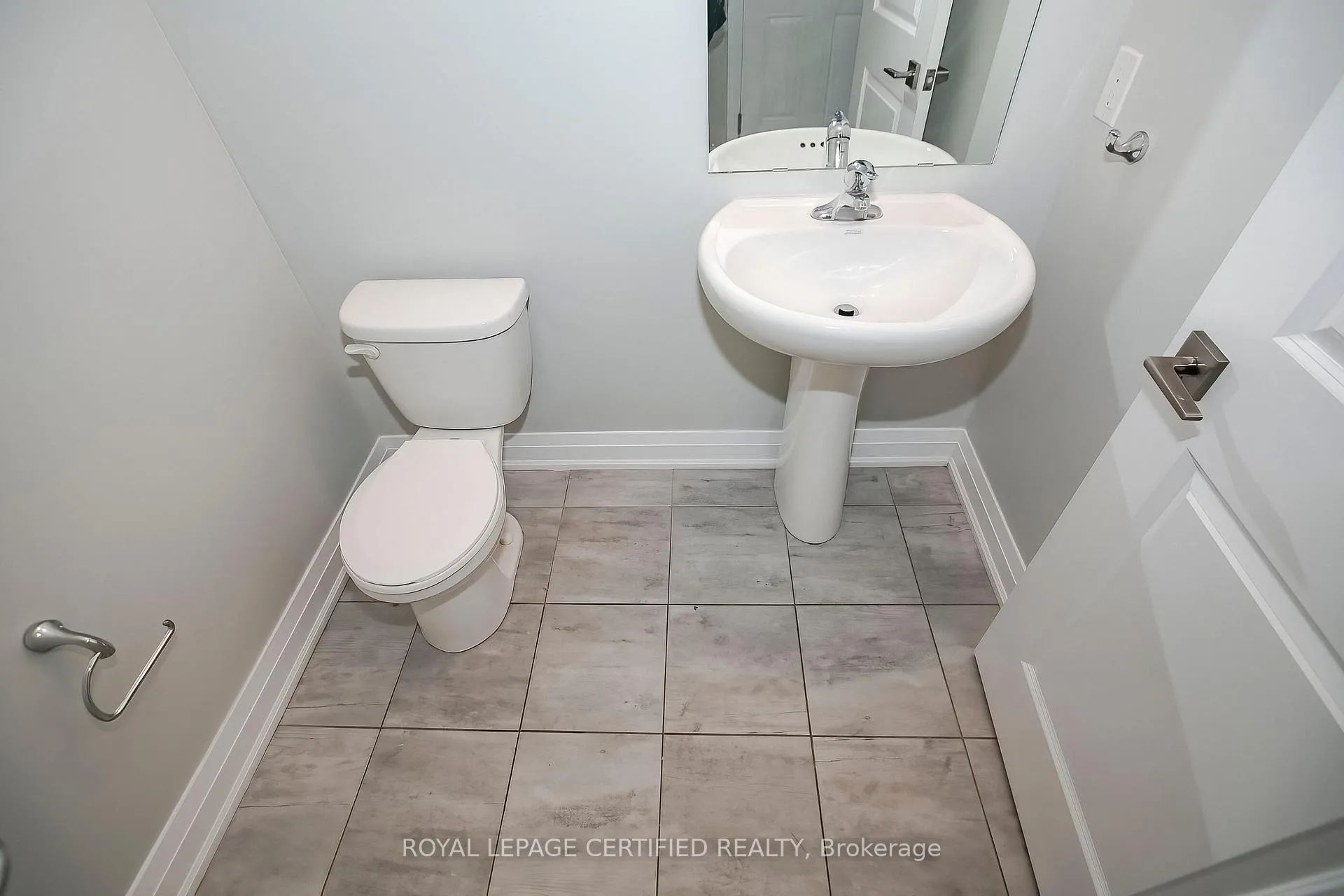 Photo 22 of 34 Dalbeattie Drive, Brampton, Bram West — HOMEH