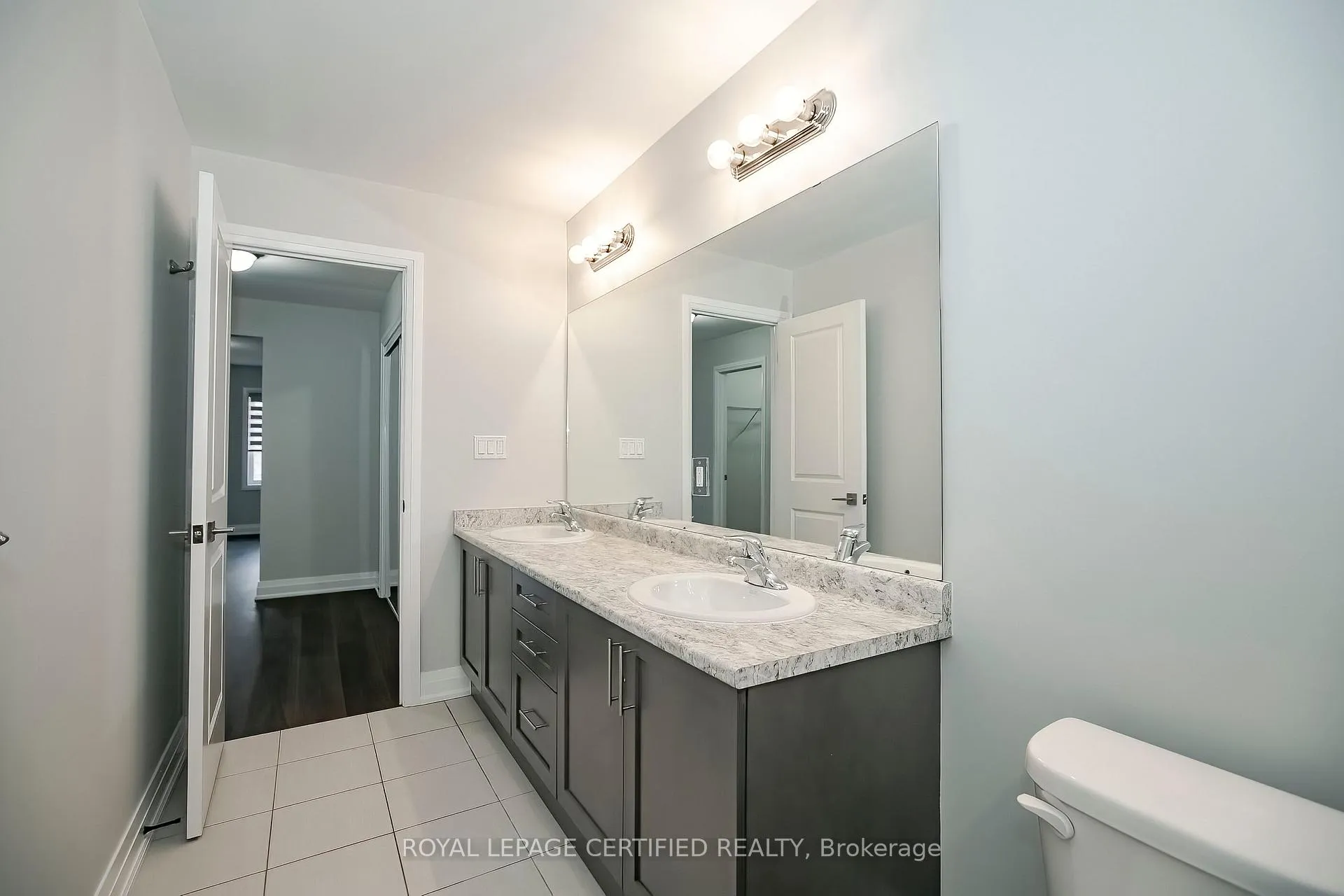 Photo 29 of 34 Dalbeattie Drive, Brampton, Bram West — HOMEH