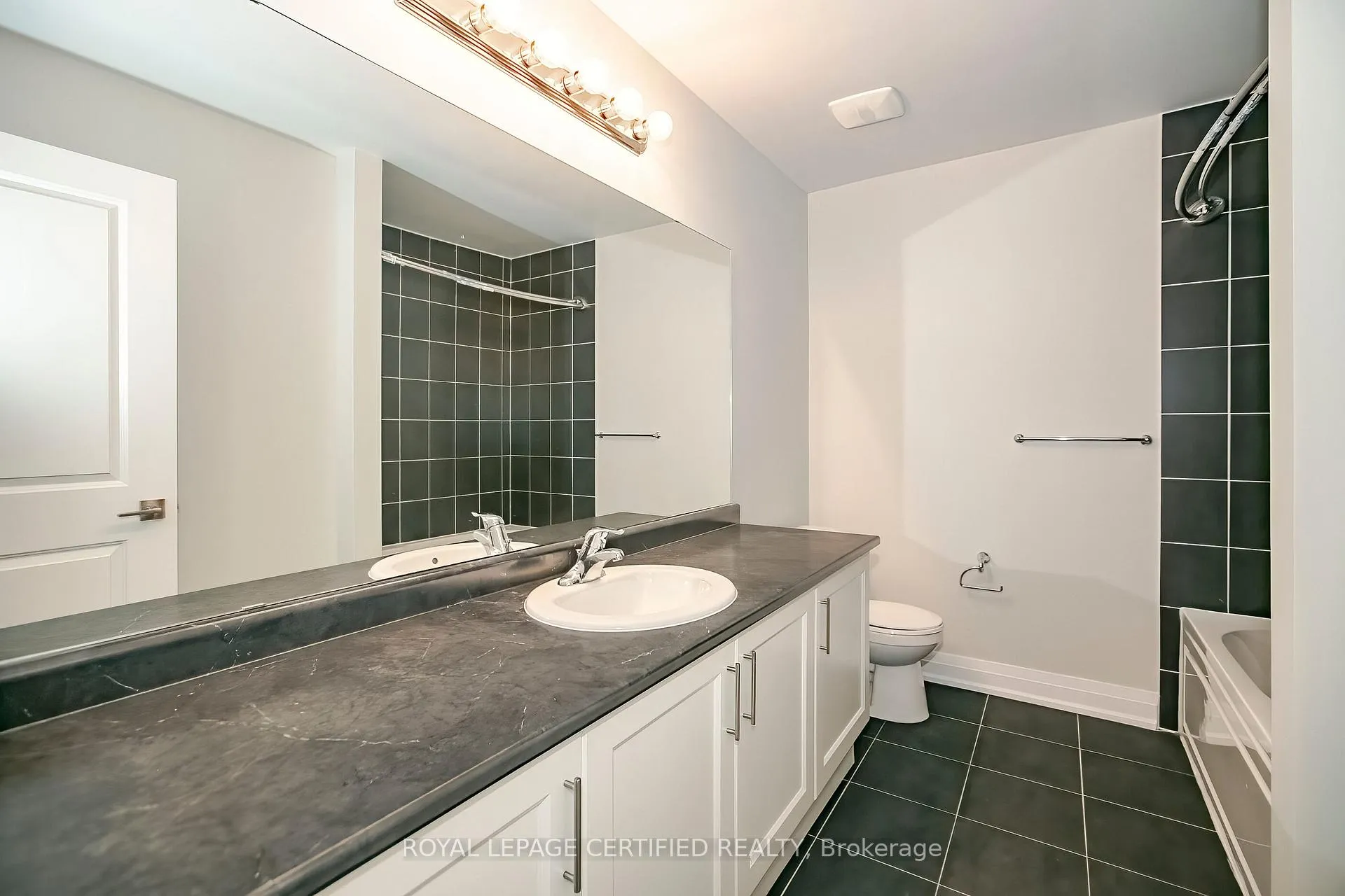 Photo 34 of 34 Dalbeattie Drive, Brampton, Bram West — HOMEH