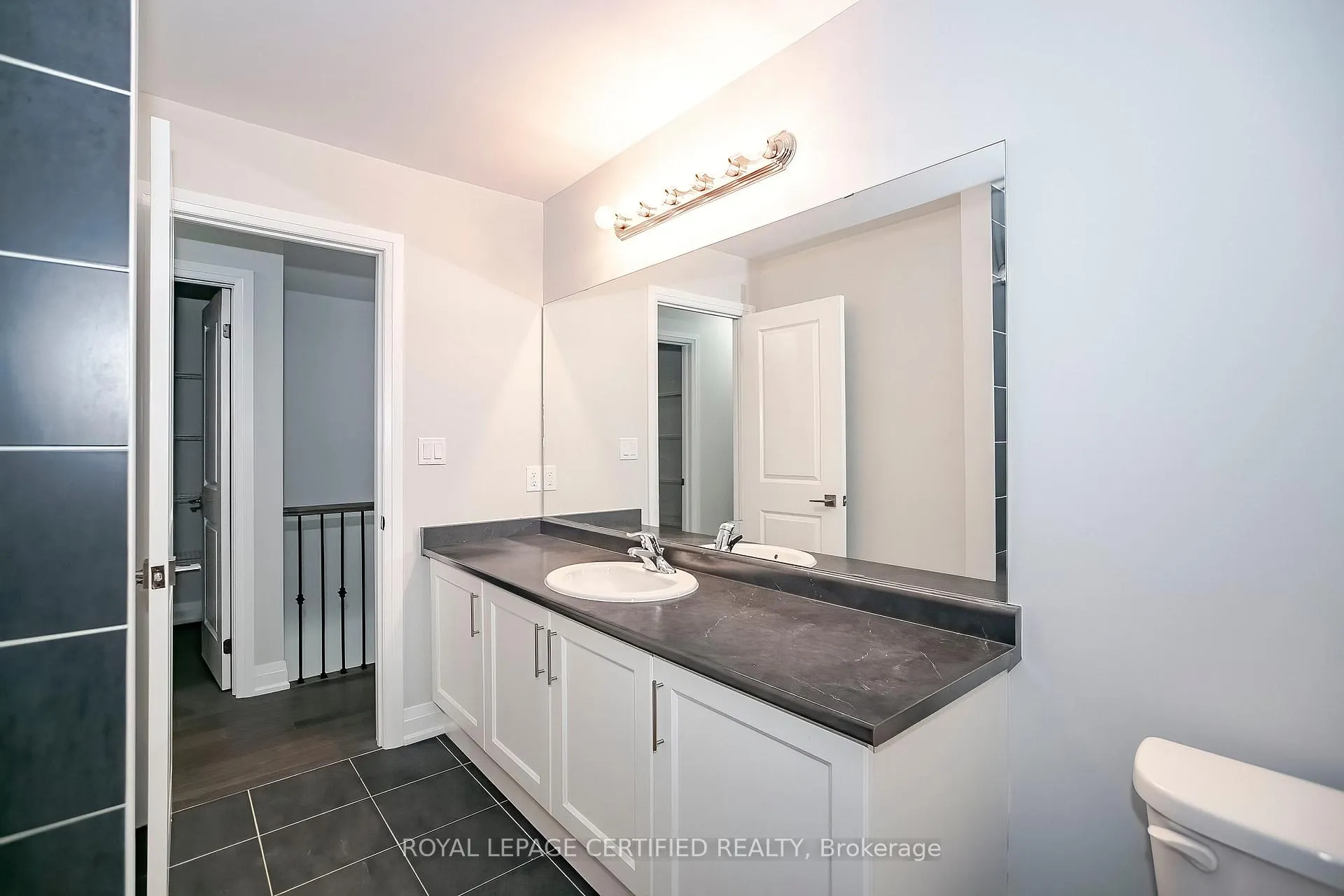 Photo 36 of 34 Dalbeattie Drive, Brampton, Bram West — HOMEH