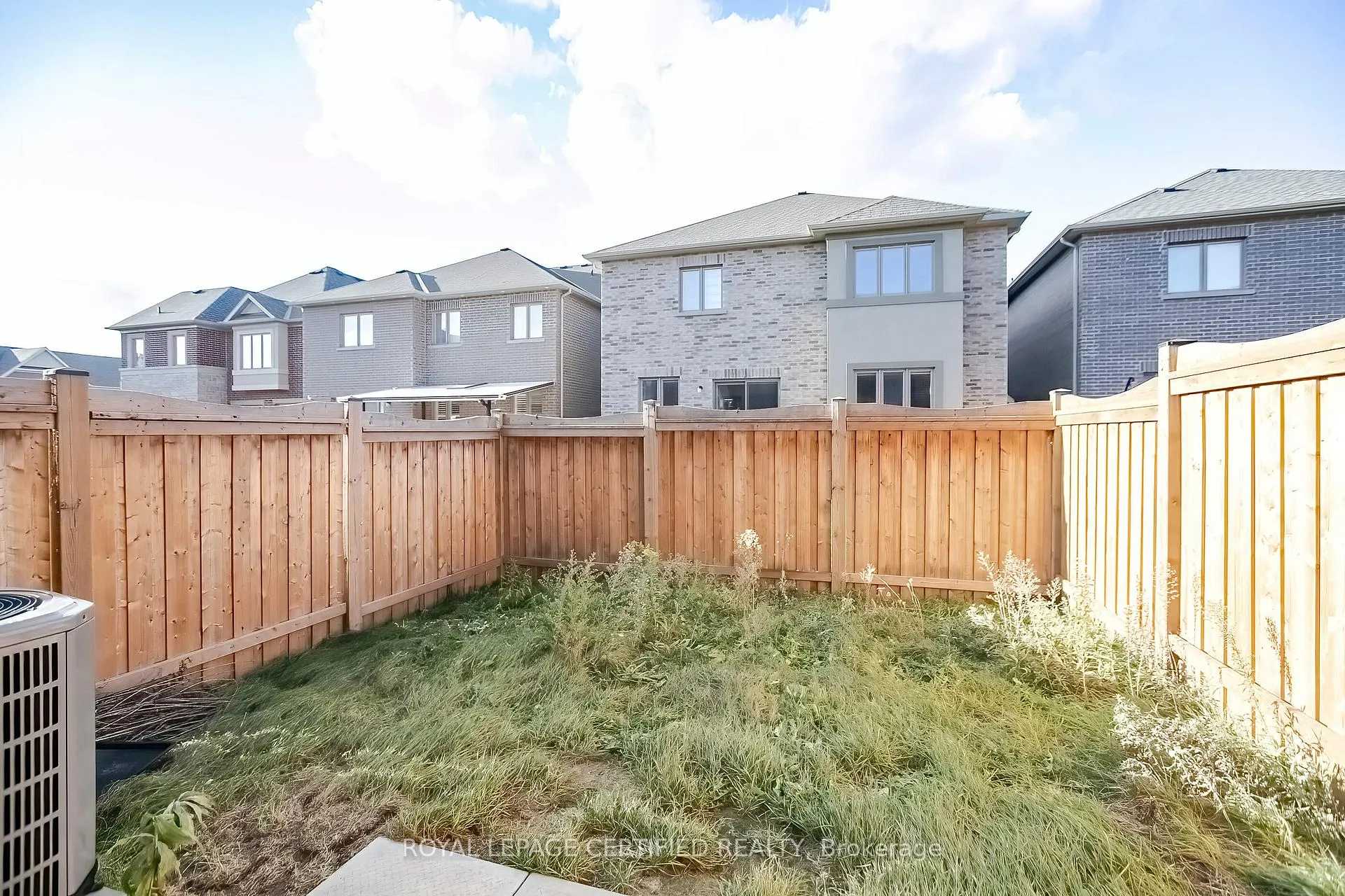 Photo 40 of 34 Dalbeattie Drive, Brampton, Bram West — HOMEH