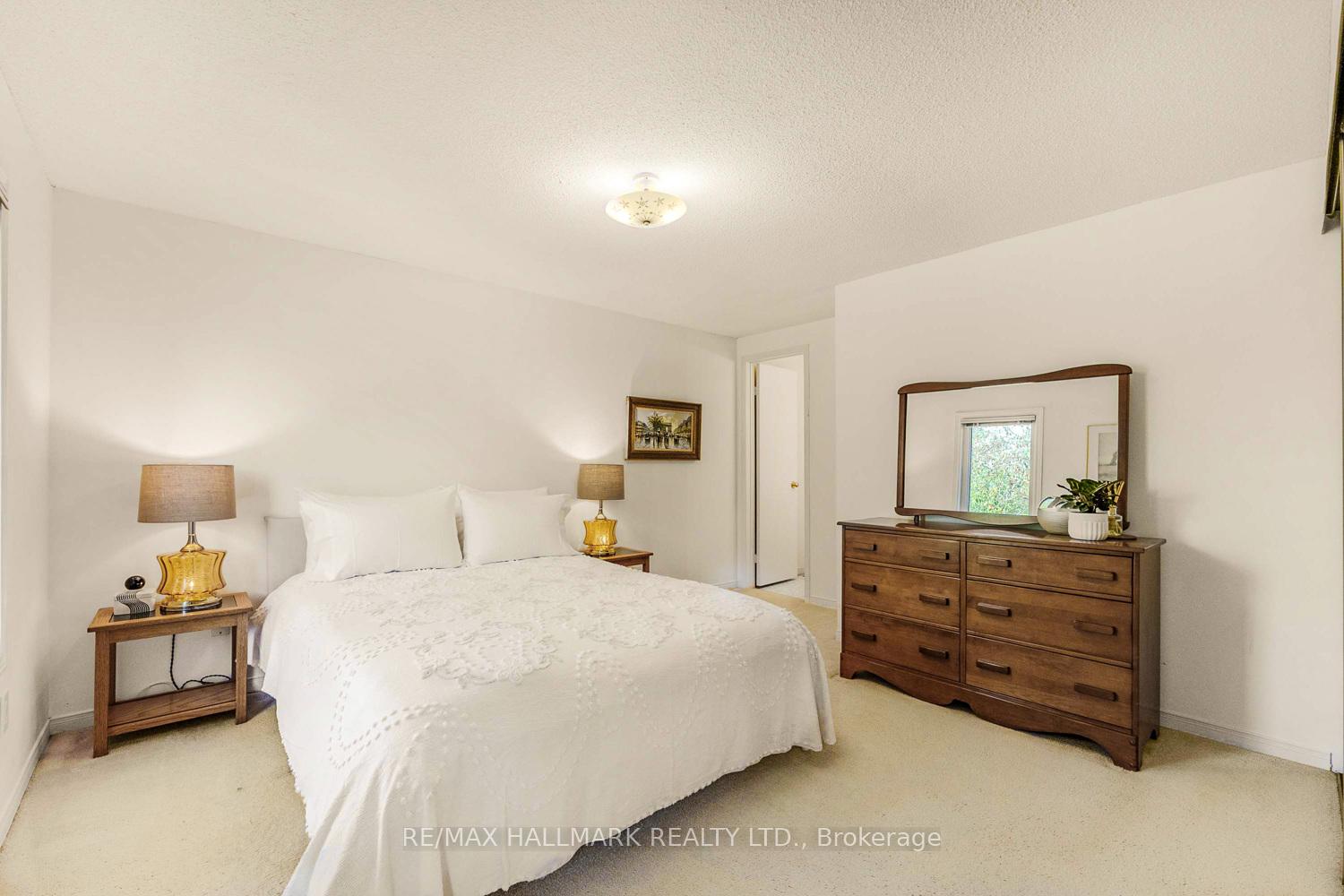 Photo 22 of 2143 Hunt Crescent, Burlington, Headon — HOMEH