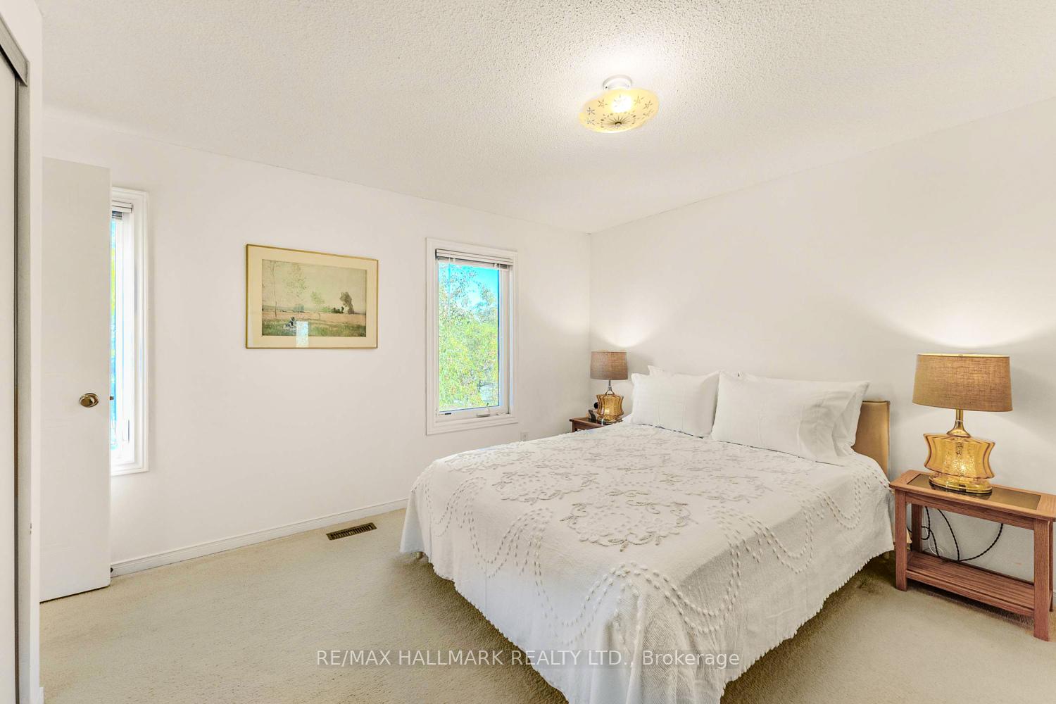 Photo 24 of 2143 Hunt Crescent, Burlington, Headon — HOMEH