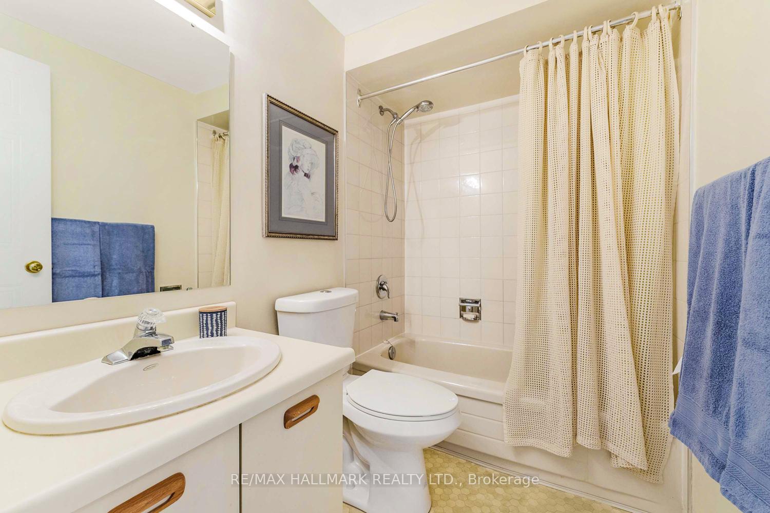 Photo 32 of 2143 Hunt Crescent, Burlington, Headon — HOMEH