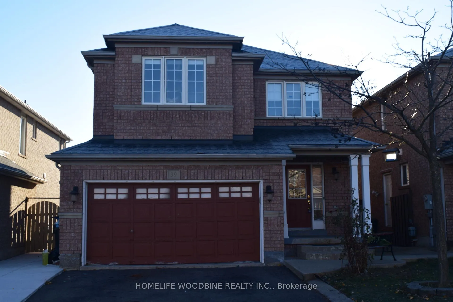 Photo 1 of 39 Feather Reed Way, Brampton, Sandringham-Wellington — HOMEH
