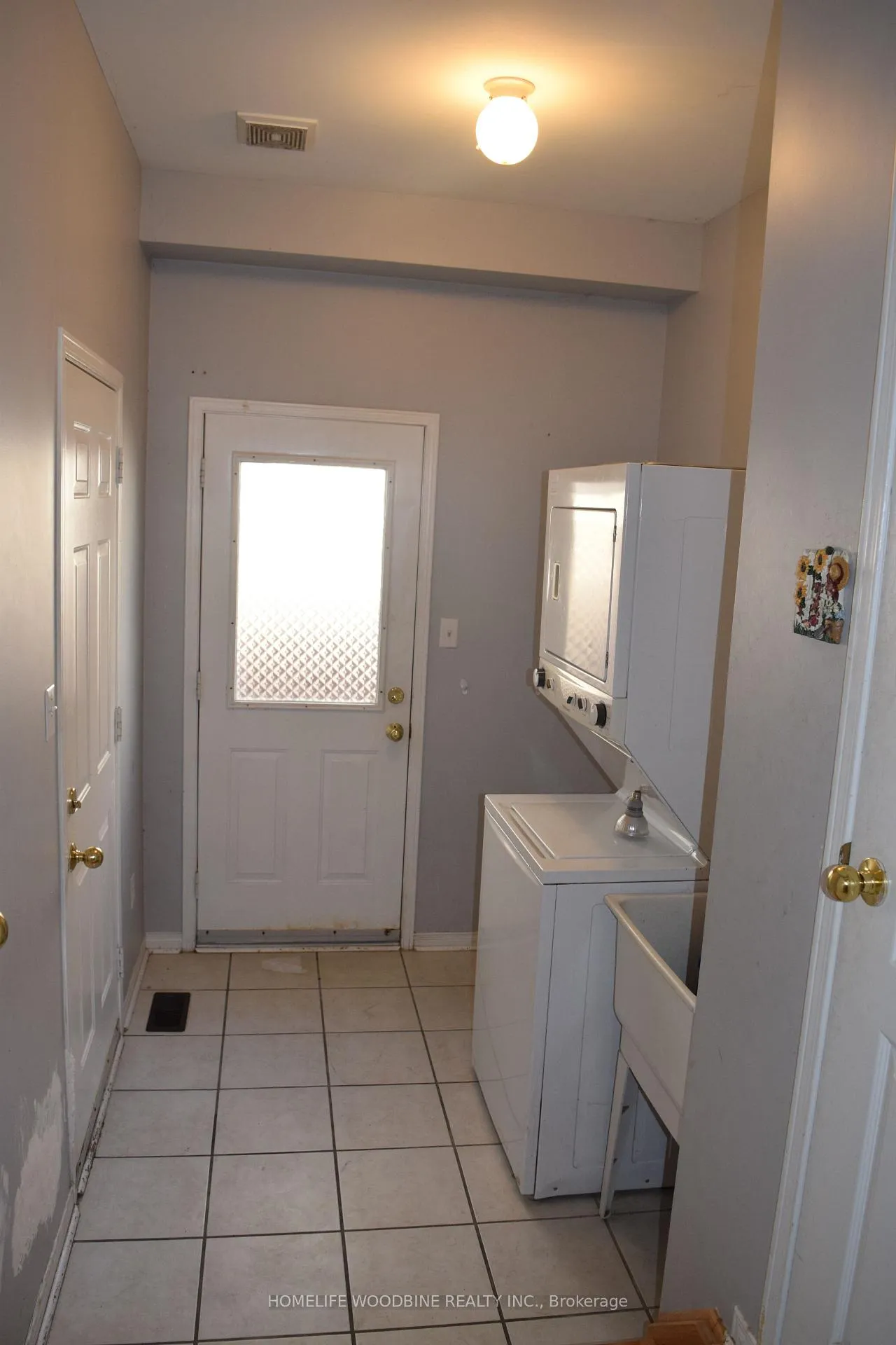 Photo 9 of 39 Feather Reed Way, Brampton, Sandringham-Wellington — HOMEH