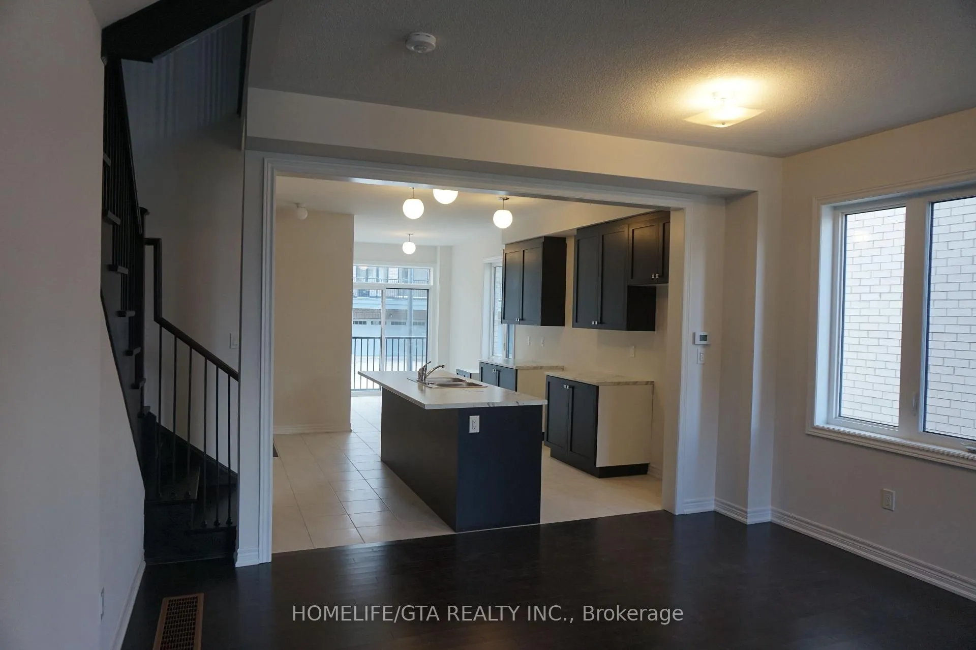 Photo 4 of 2682 Delphinium Trail, Pickering, Rural Pickering — HOMEH