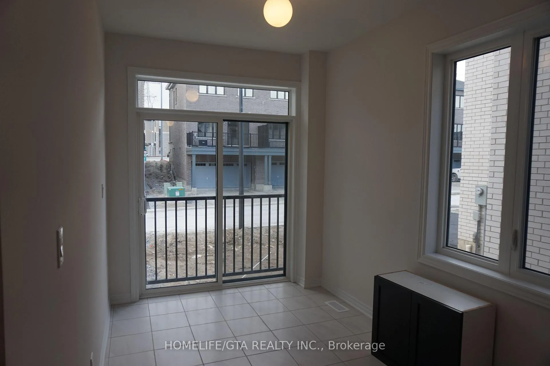 Photo 9 of 2682 Delphinium Trail, Pickering, Rural Pickering — HOMEH