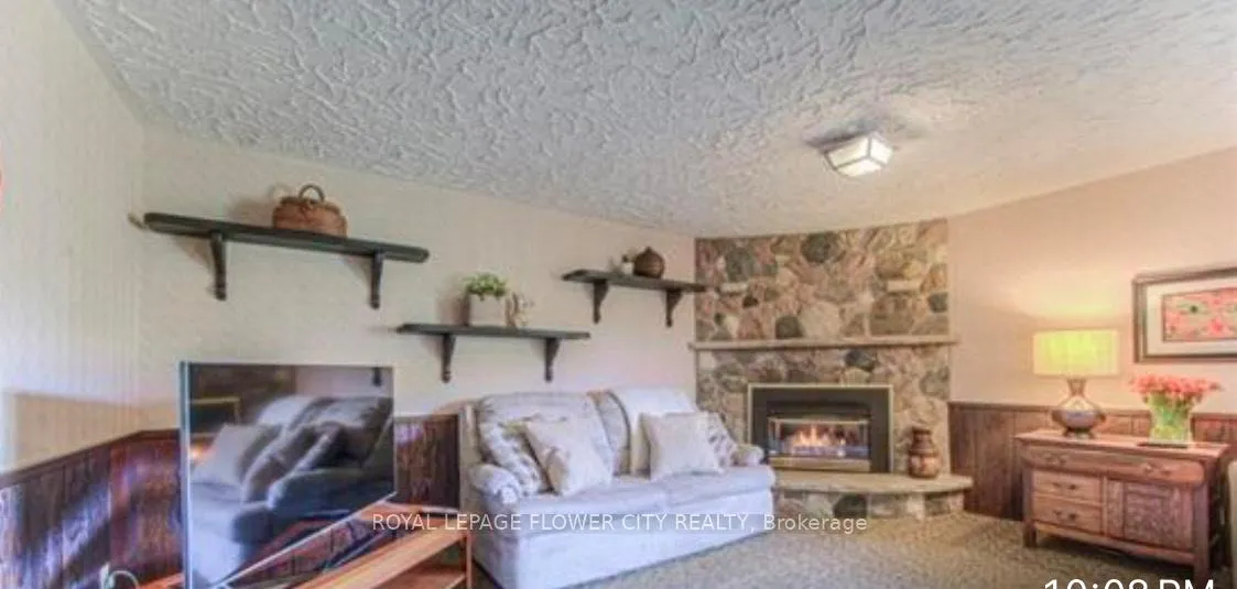 Photo 13 of 160 Westheights Drive, Kitchener — HOMEH