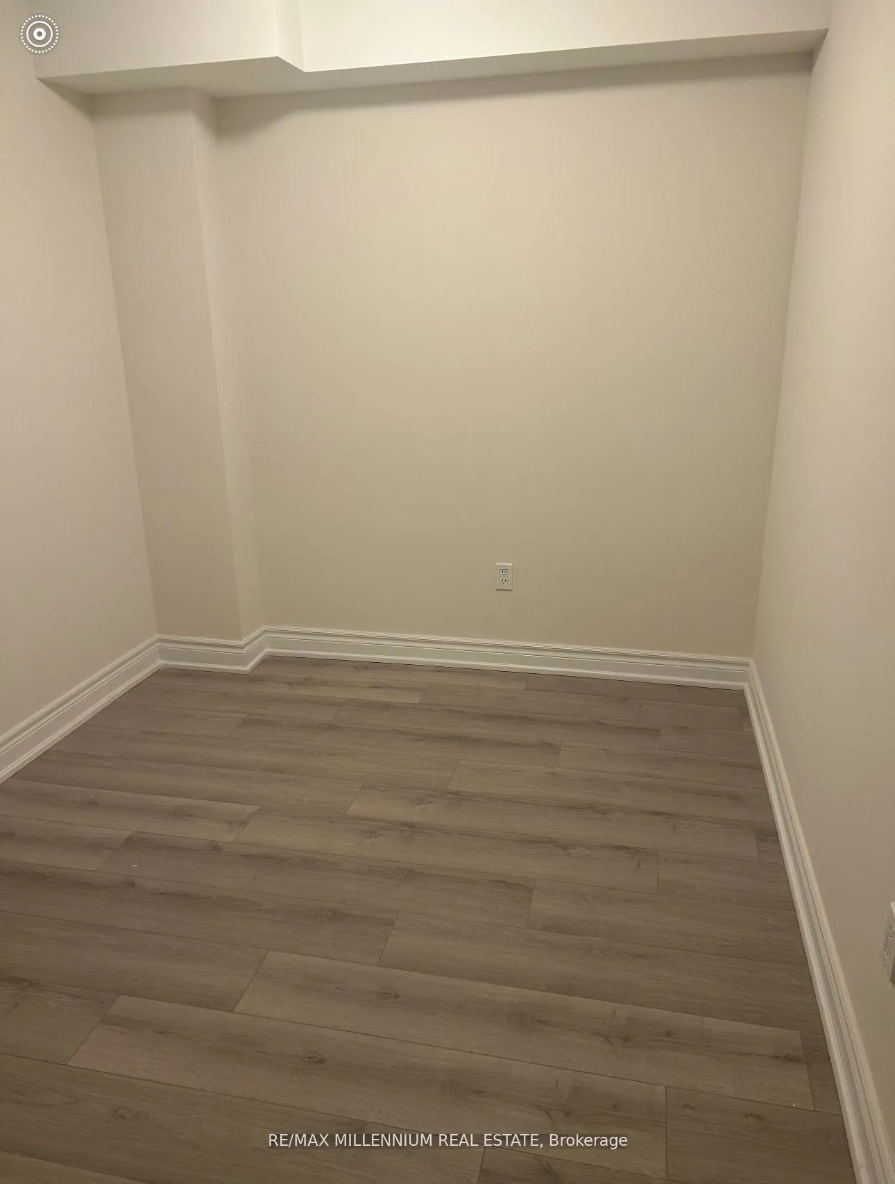 Photo 5 of 42 Stillwell Crescent, Brampton, Sandringham-Wellington — HOMEH