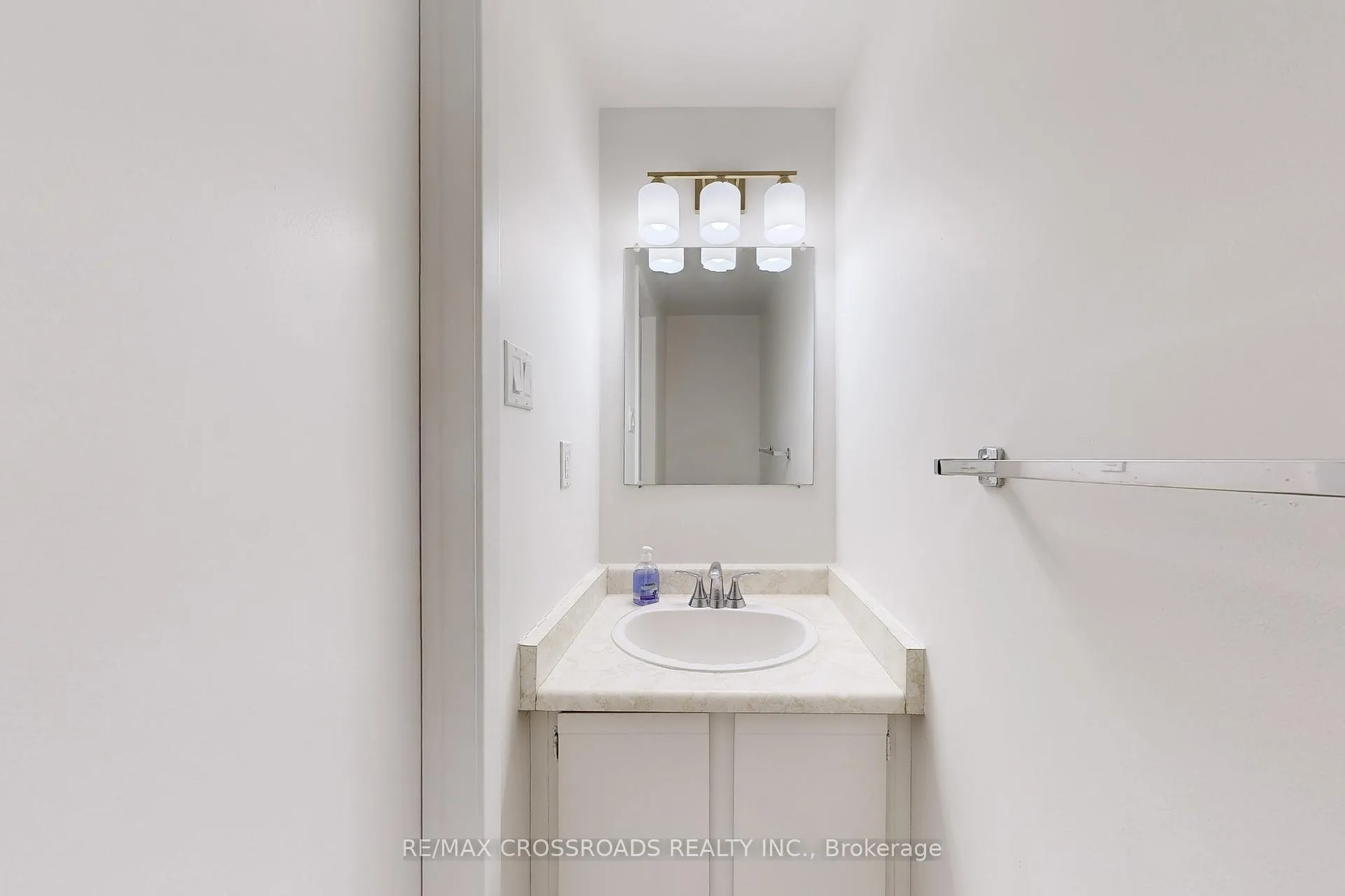 Photo 14 of 726 York Hill Boulevard, Vaughan, Crestwood-Springfarm-Yorkhill — HOMEH