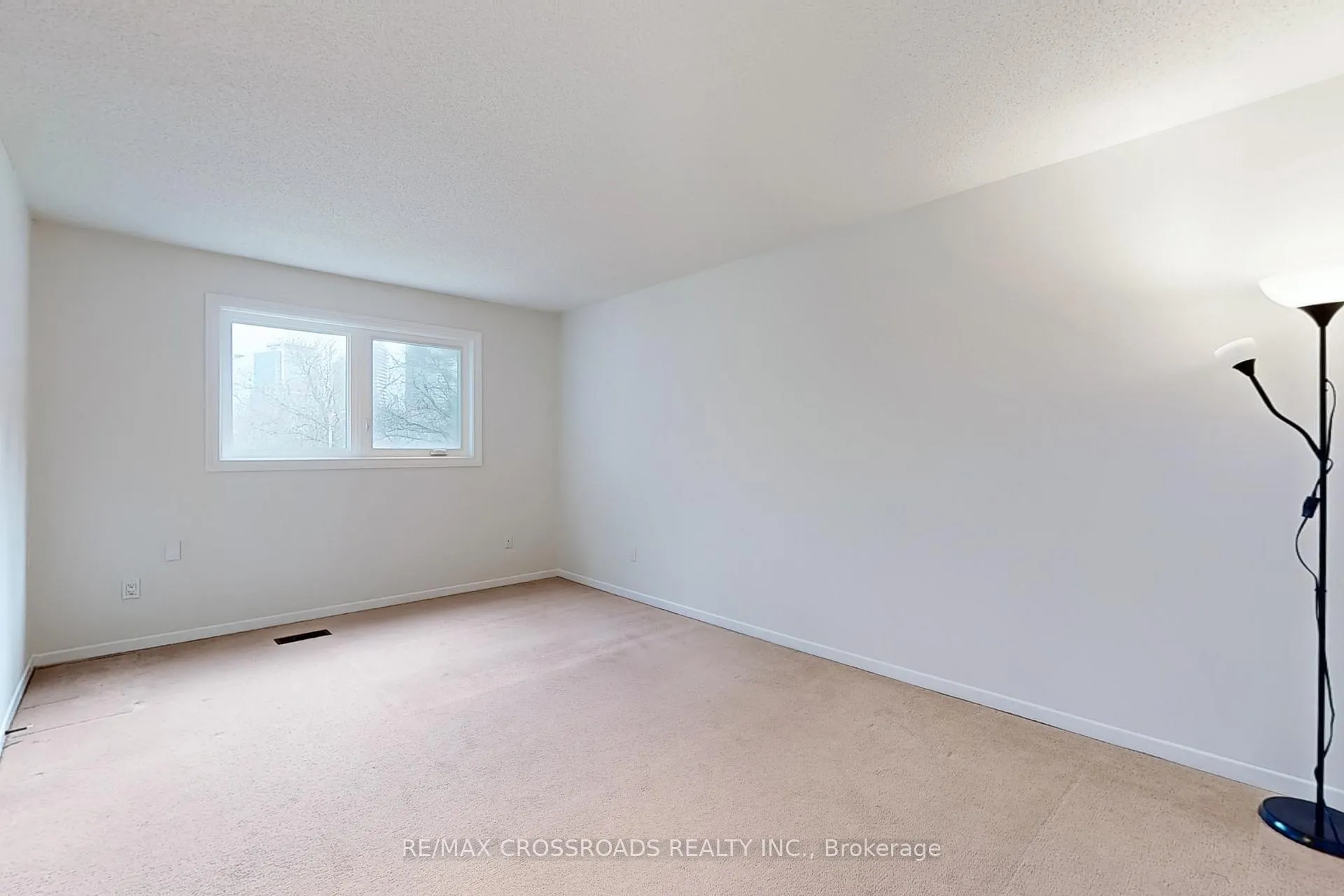 Photo 19 of 726 York Hill Boulevard, Vaughan, Crestwood-Springfarm-Yorkhill — HOMEH