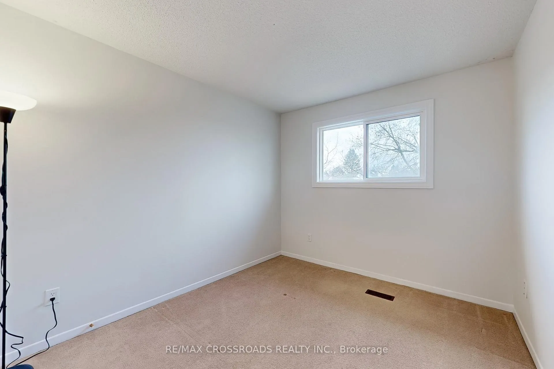 Photo 23 of 726 York Hill Boulevard, Vaughan, Crestwood-Springfarm-Yorkhill — HOMEH