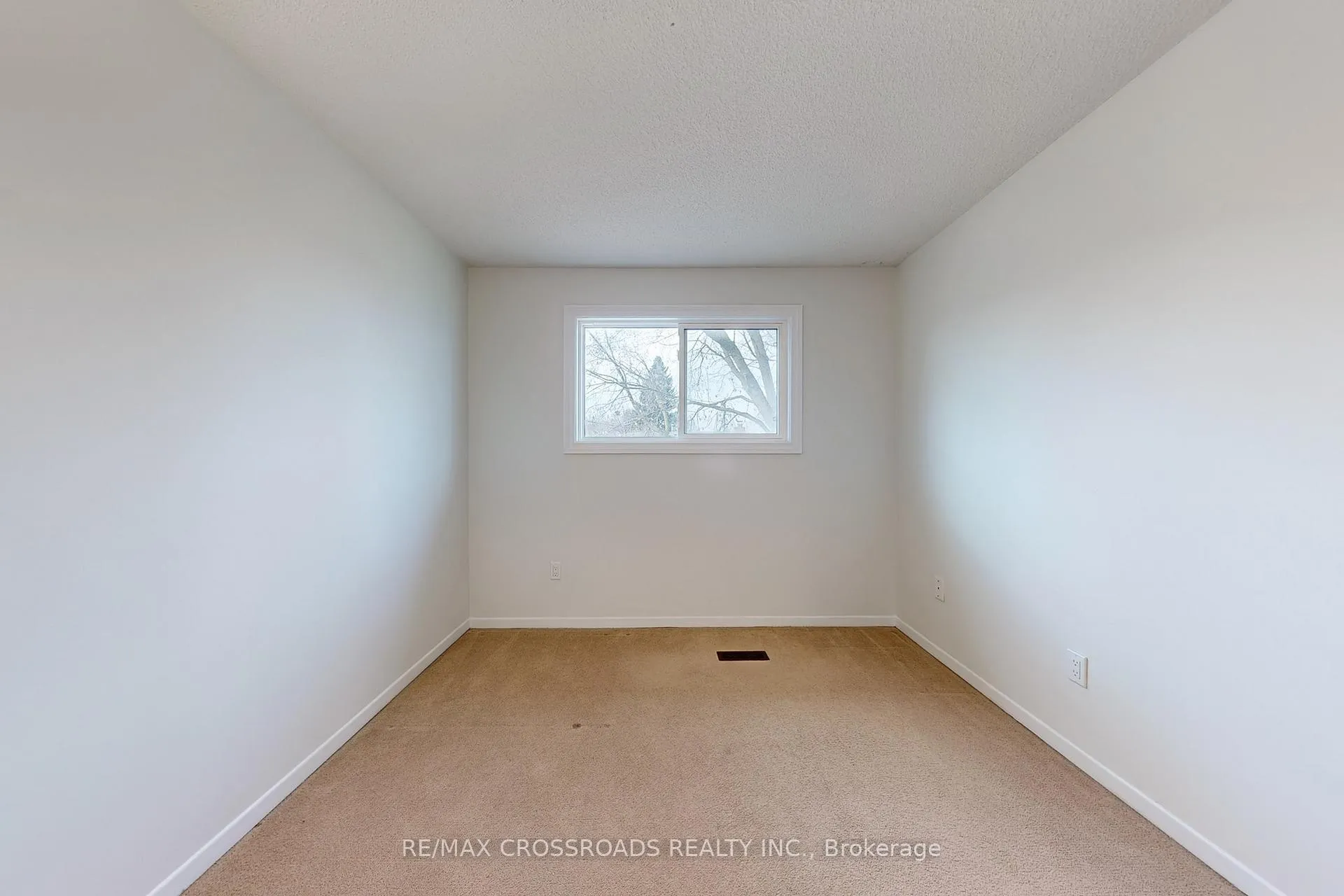 Photo 24 of 726 York Hill Boulevard, Vaughan, Crestwood-Springfarm-Yorkhill — HOMEH