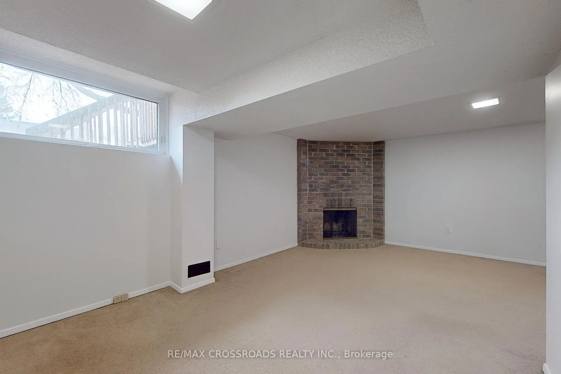 Photo 32 of 726 York Hill Boulevard, Vaughan, Crestwood-Springfarm-Yorkhill — HOMEH