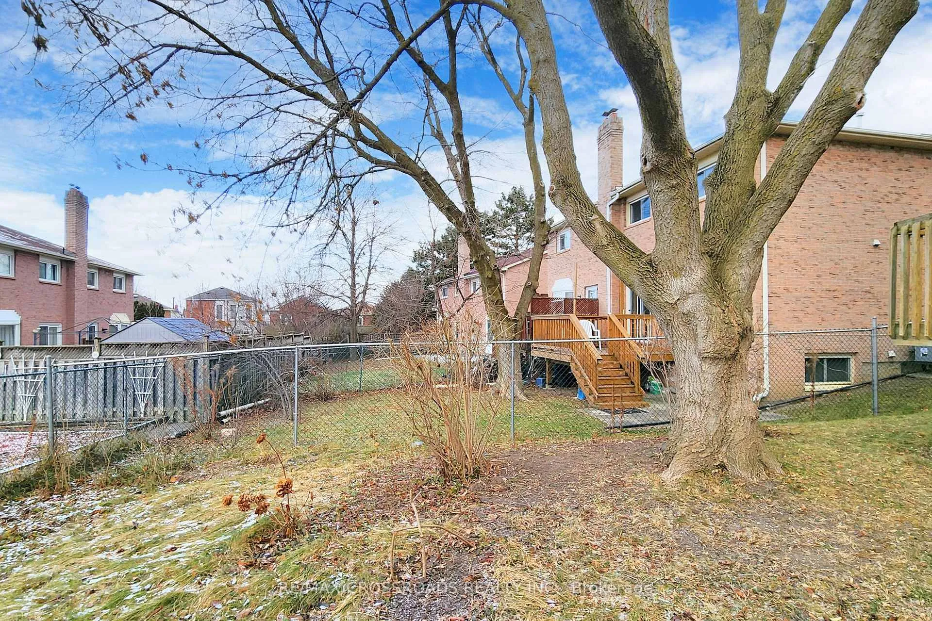 Photo 37 of 726 York Hill Boulevard, Vaughan, Crestwood-Springfarm-Yorkhill — HOMEH