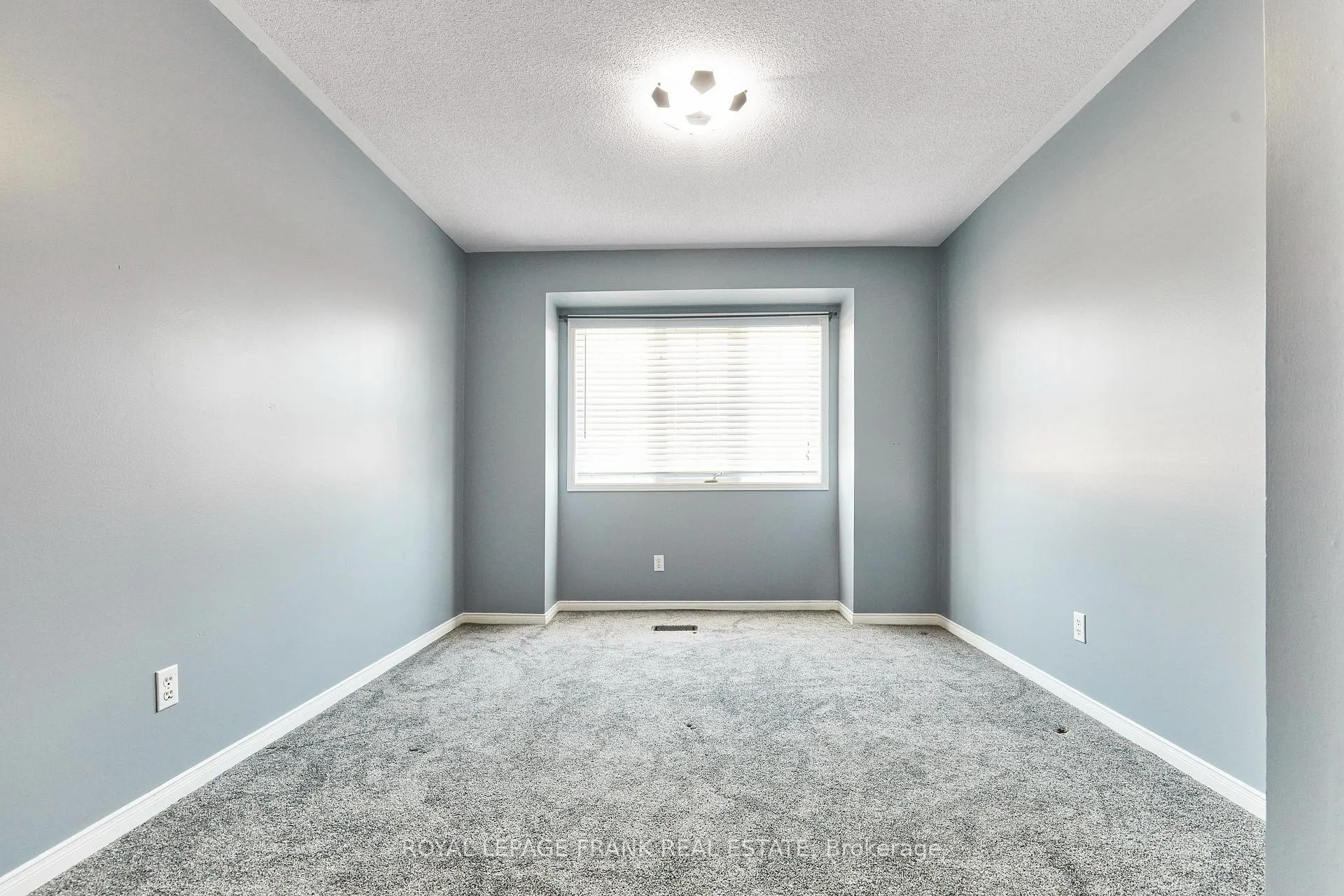 Photo 10 of 41 Anchorage Avenue, Whitby, Port Whitby — HOMEH