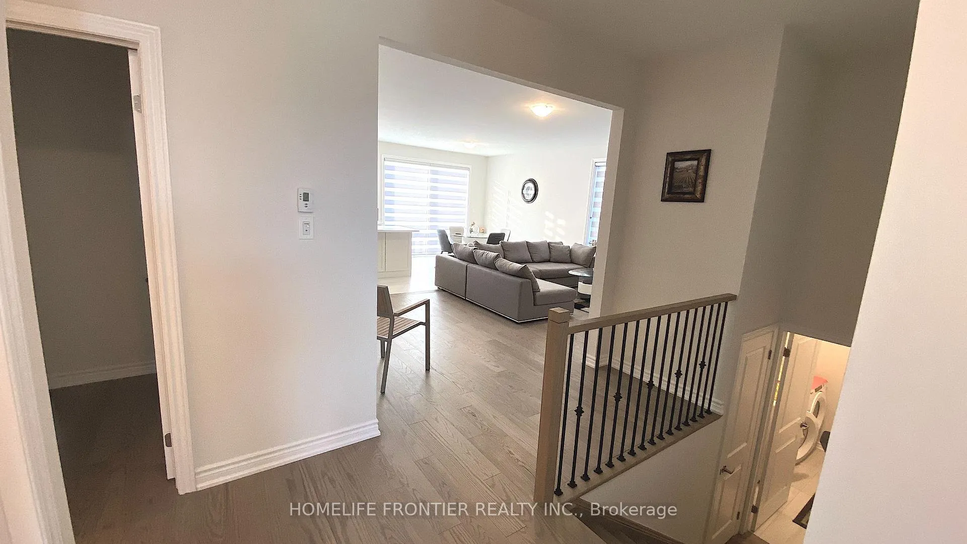 Photo 3 of 93 Sun Valley Avenue, Wasaga Beach — HOMEH