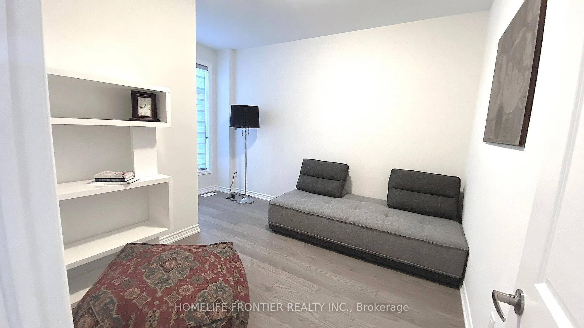 Photo 10 of 93 Sun Valley Avenue, Wasaga Beach — HOMEH