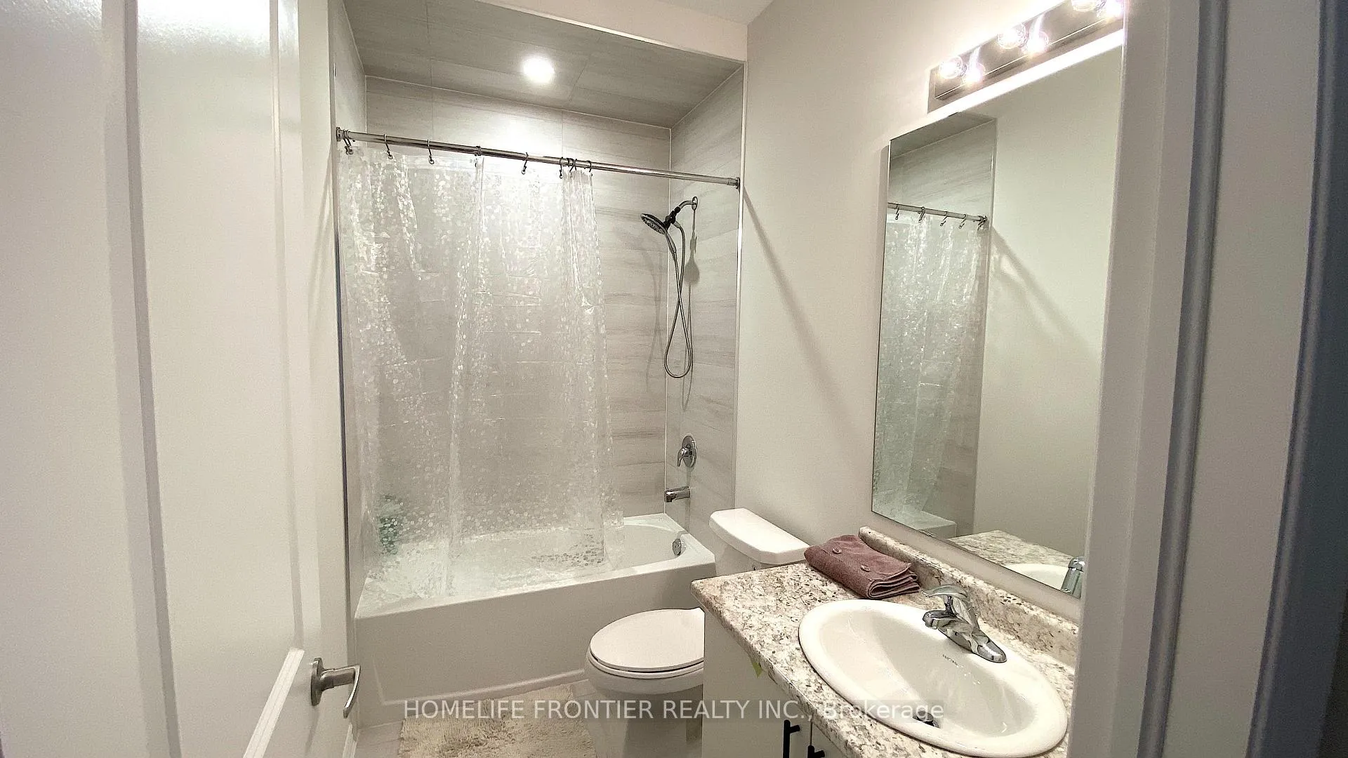 Photo 12 of 93 Sun Valley Avenue, Wasaga Beach — HOMEH