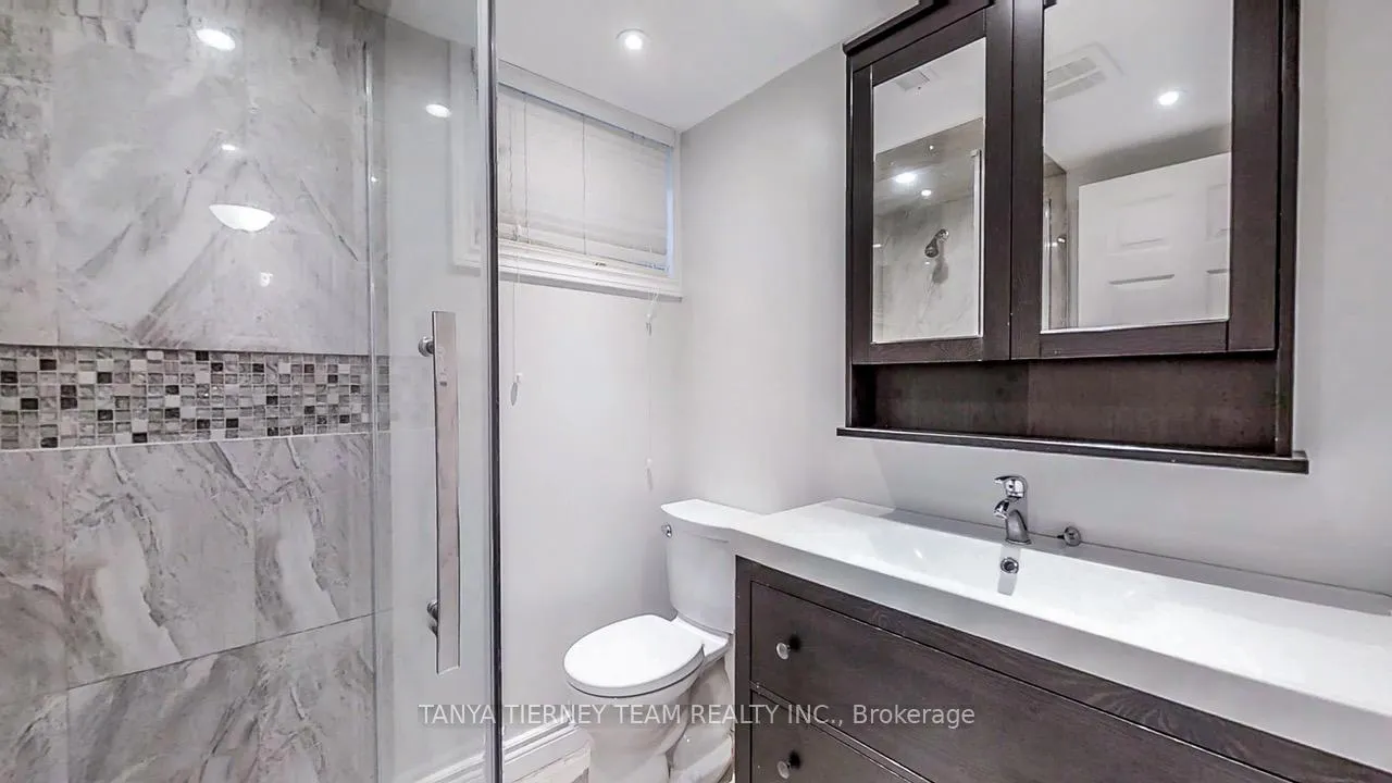 Photo 7 of Unit Lower, 718 Clarence Drive, Whitby, Downtown Whitby — HOMEH