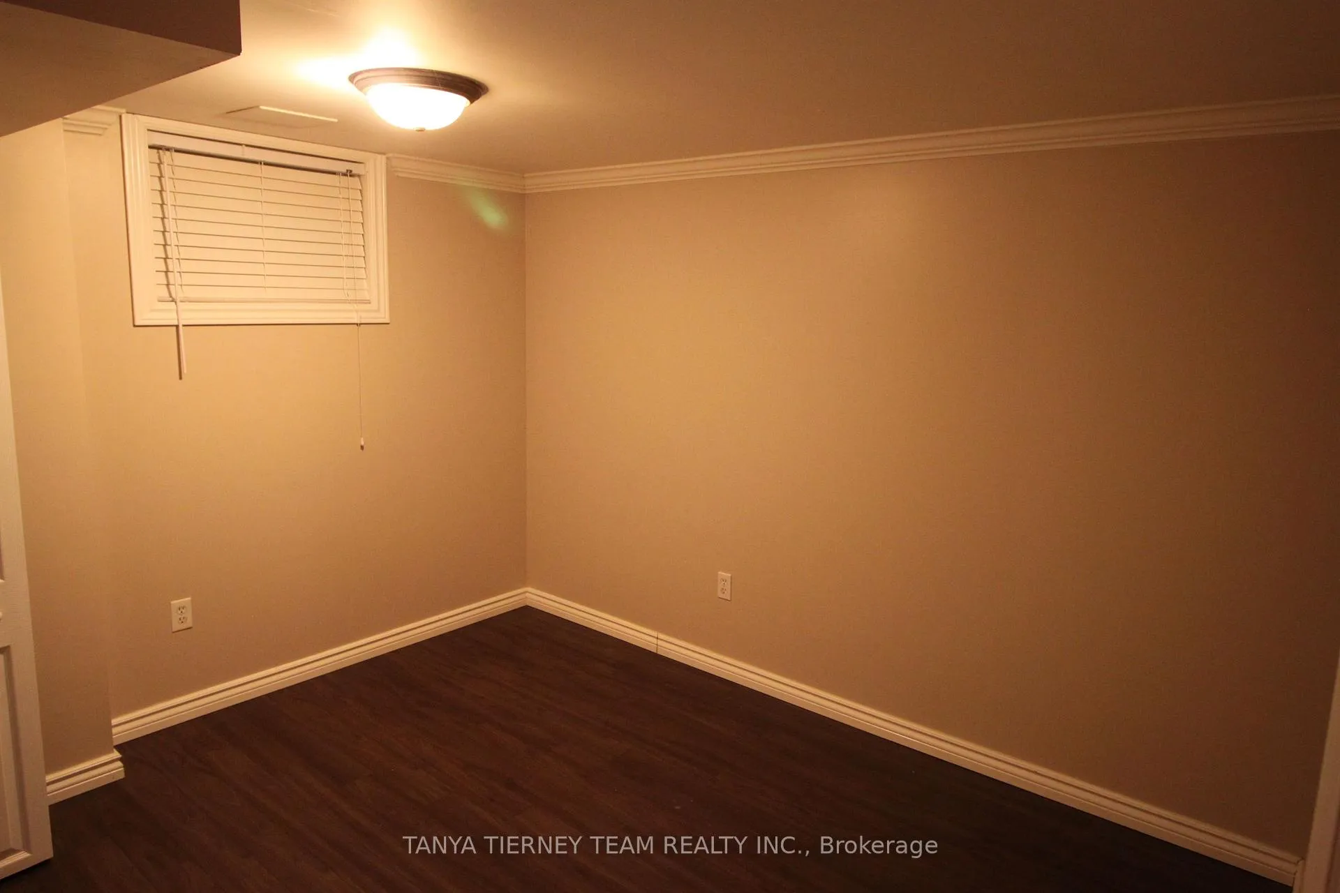 Photo 9 of Unit Lower, 718 Clarence Drive, Whitby, Downtown Whitby — HOMEH