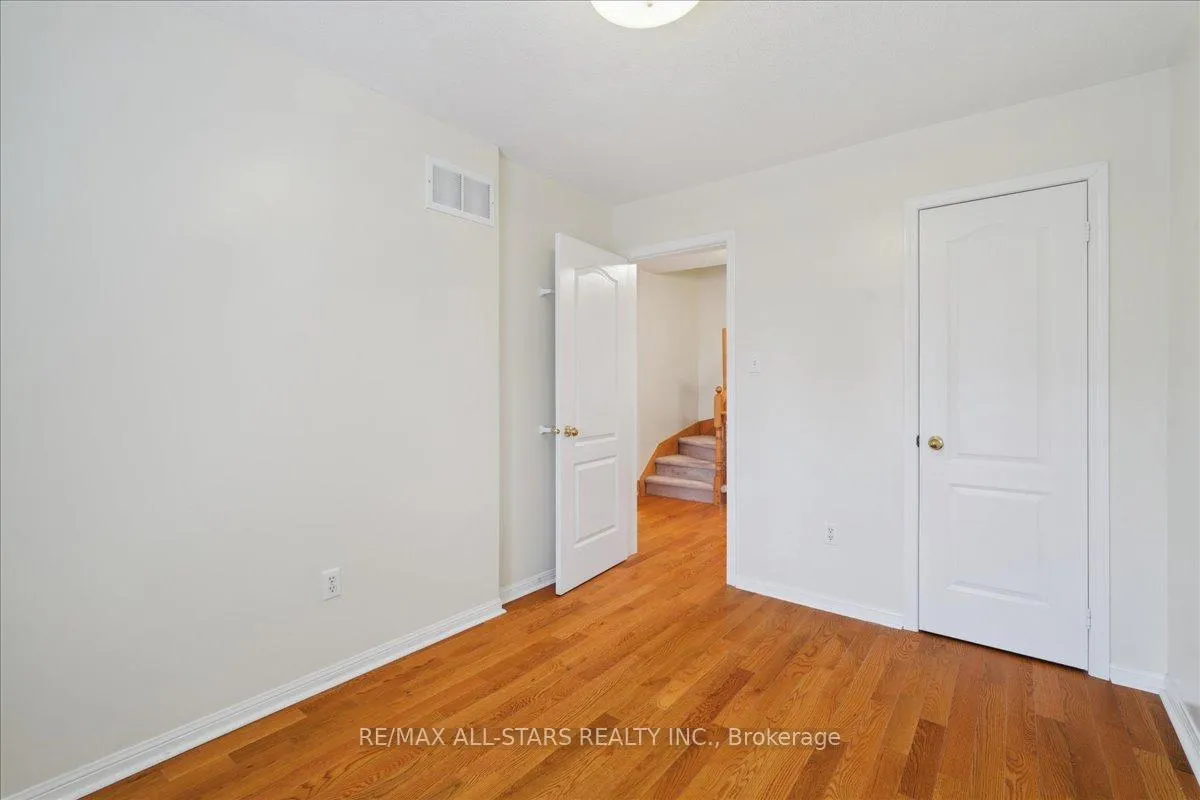 Photo 14 of 56 Cornell Park Avenue, Markham, Cornell — HOMEH