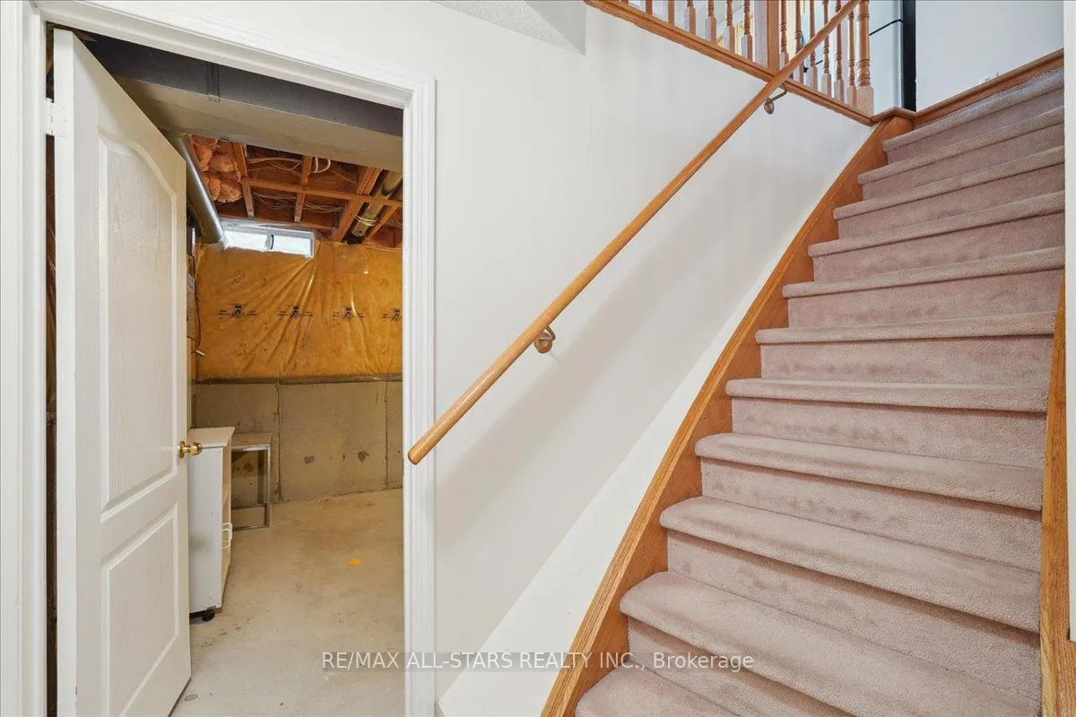 Photo 23 of 56 Cornell Park Avenue, Markham, Cornell — HOMEH