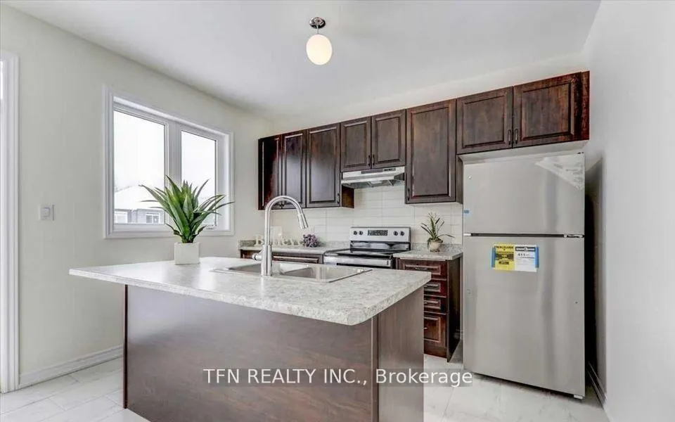 Photo 3 of 15 Simona Avenue, Wasaga Beach — HOMEH