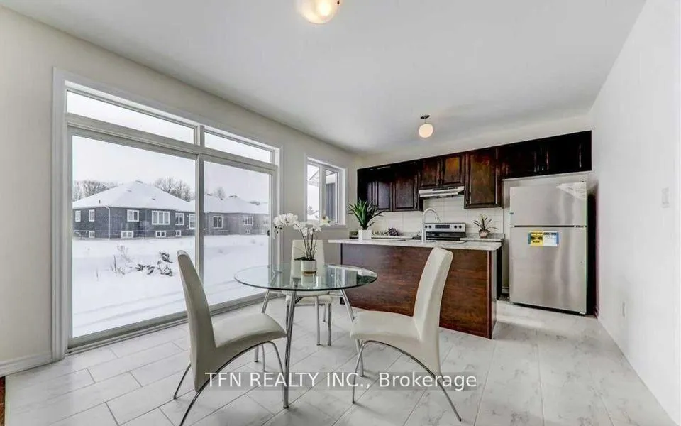 Photo 4 of 15 Simona Avenue, Wasaga Beach — HOMEH